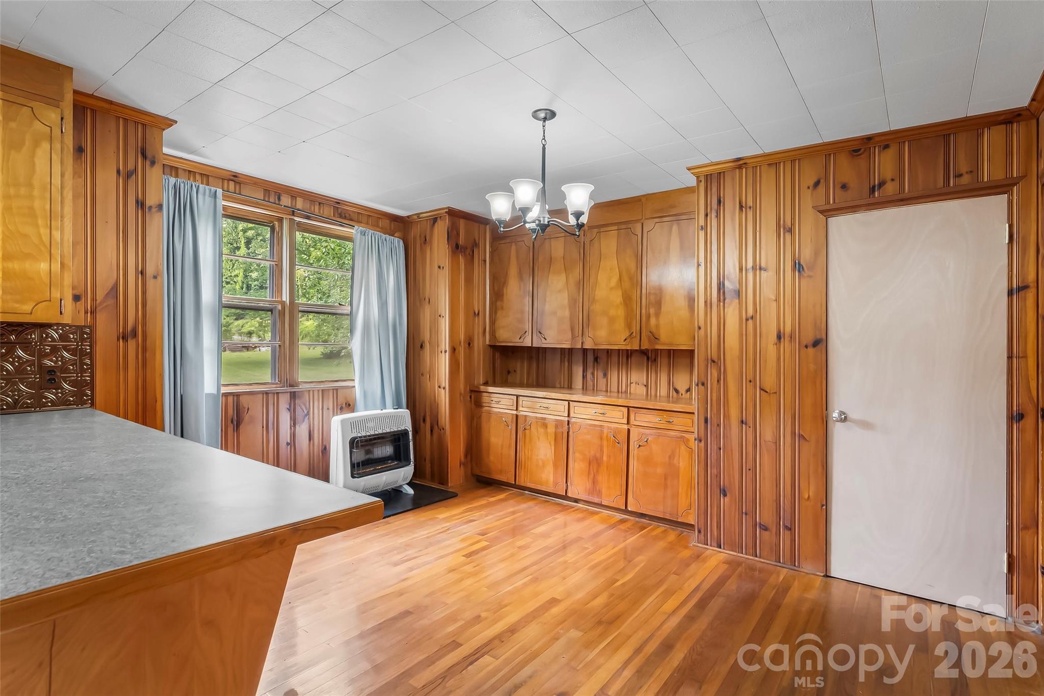 194 Virginia Drive Property Photo 7
