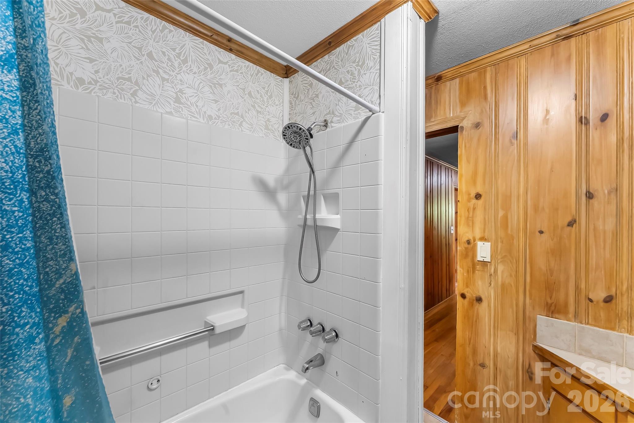 194 Virginia Drive Property Photo 13
