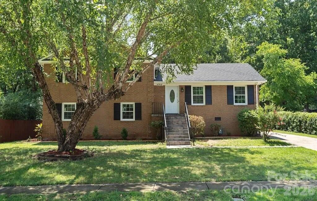 6315 Spring Garden Lane Property Photo 1