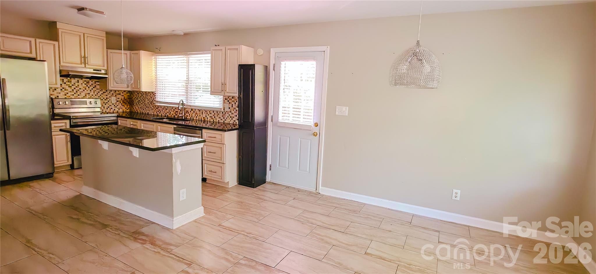 6315 Spring Garden Lane Property Photo 5