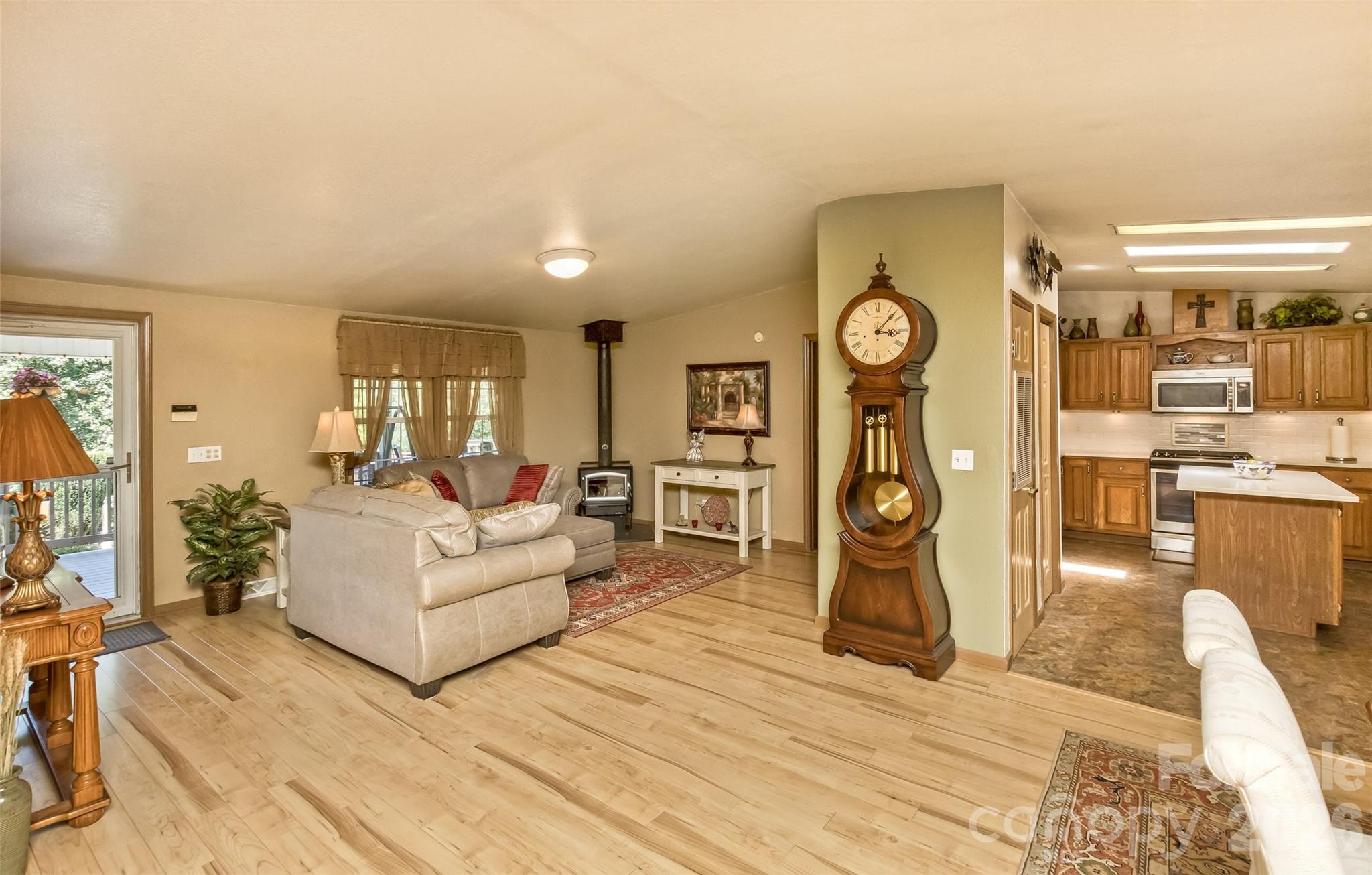 185 Trout Water Circle Property Photo 6