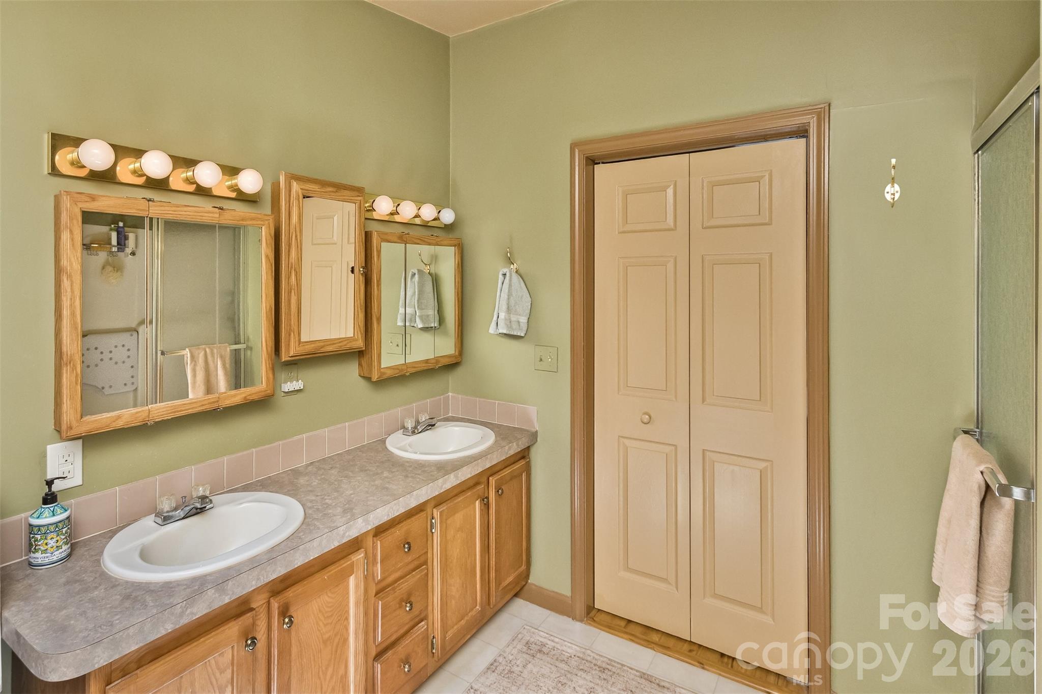 185 Trout Water Circle Property Photo 16
