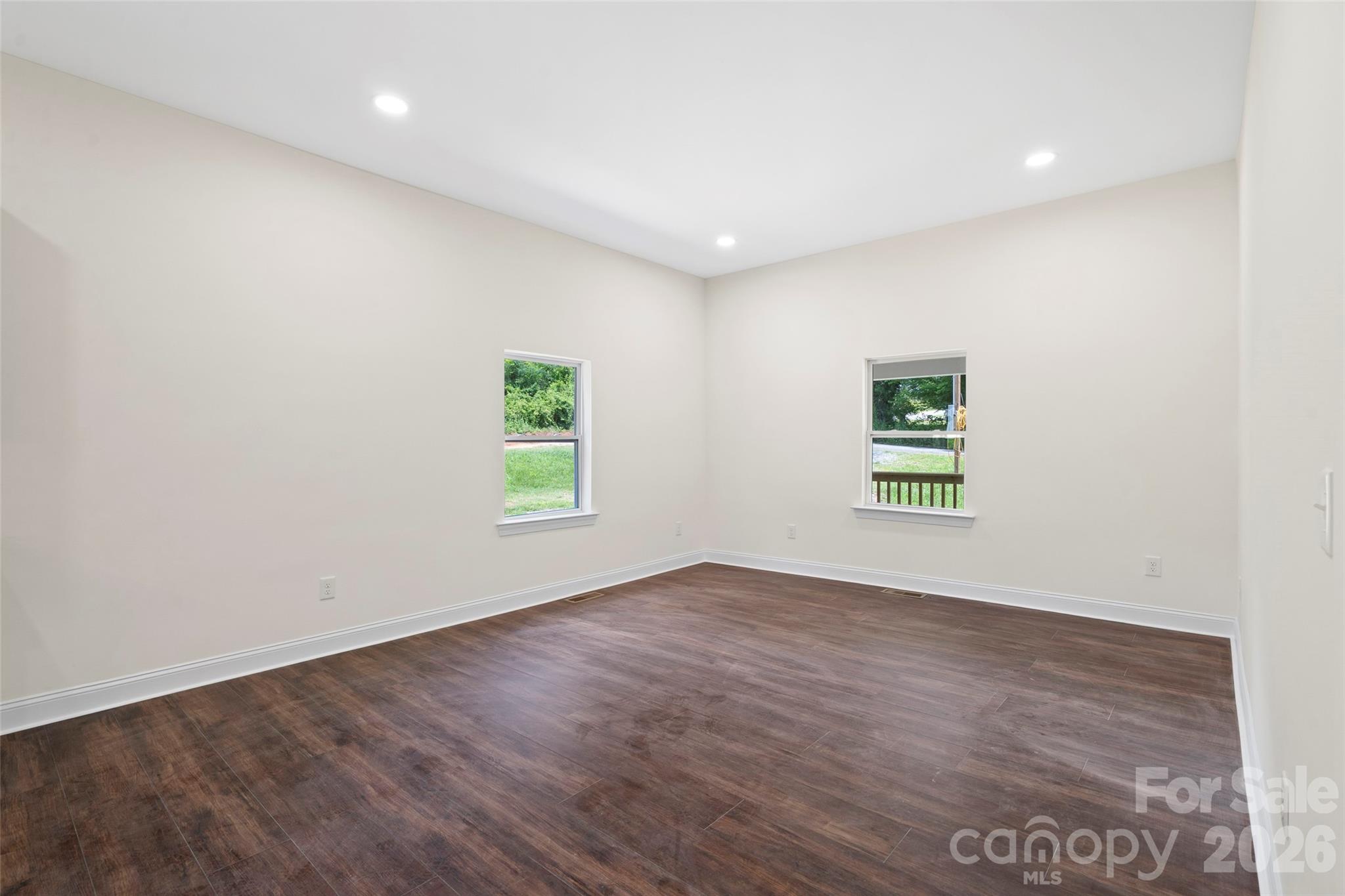 1820 N Hewitt Avenue Property Photo 7