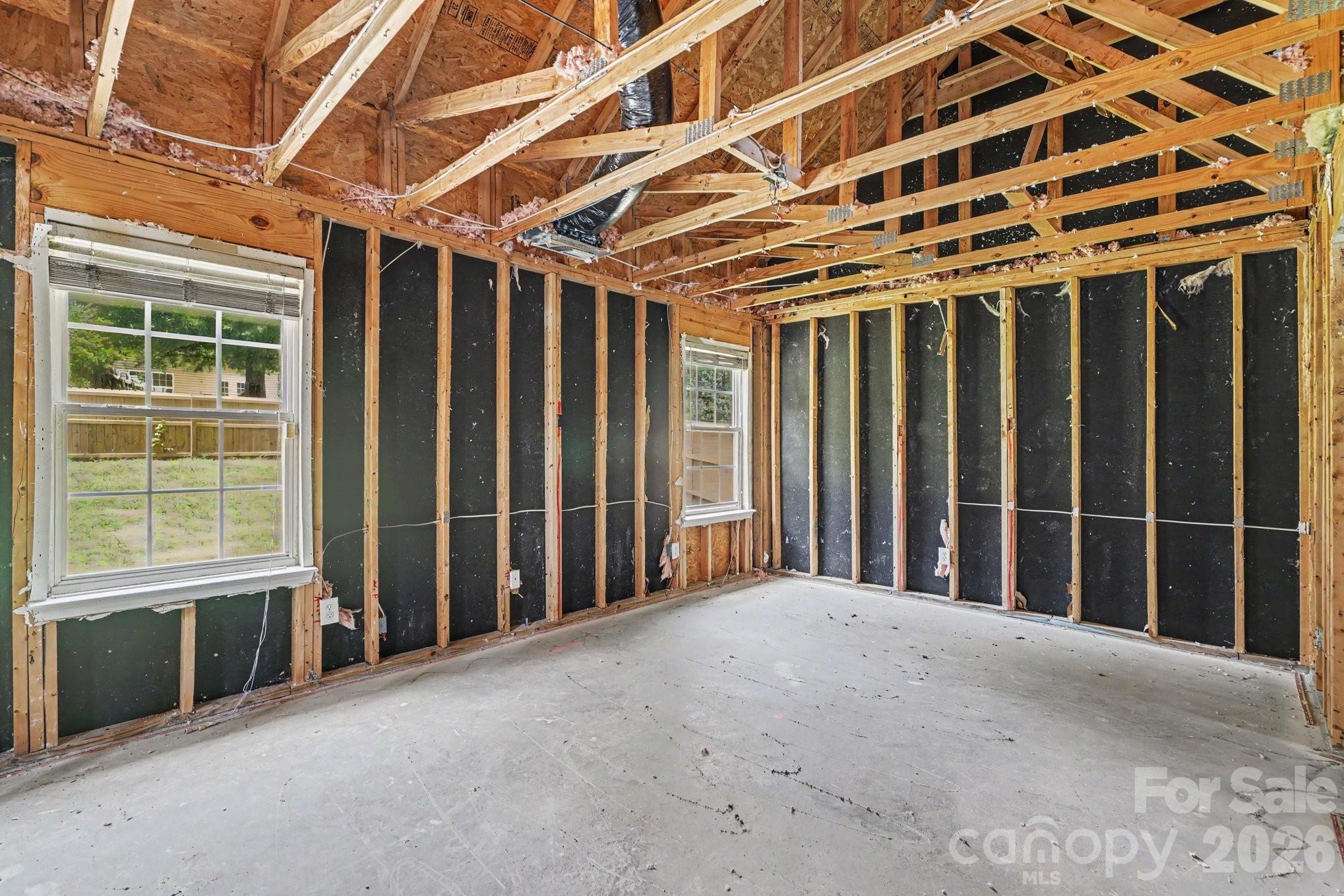 10411 Pickerel Lane Property Photo 6