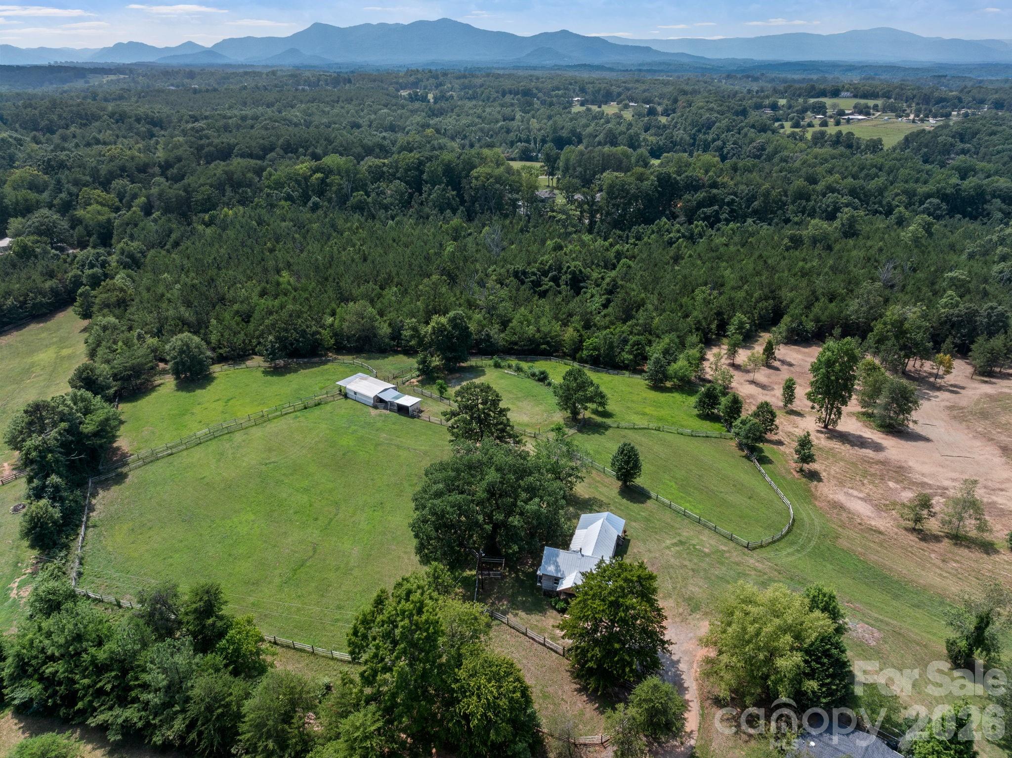 232 Blue Mountain Lane Property Photo 1
