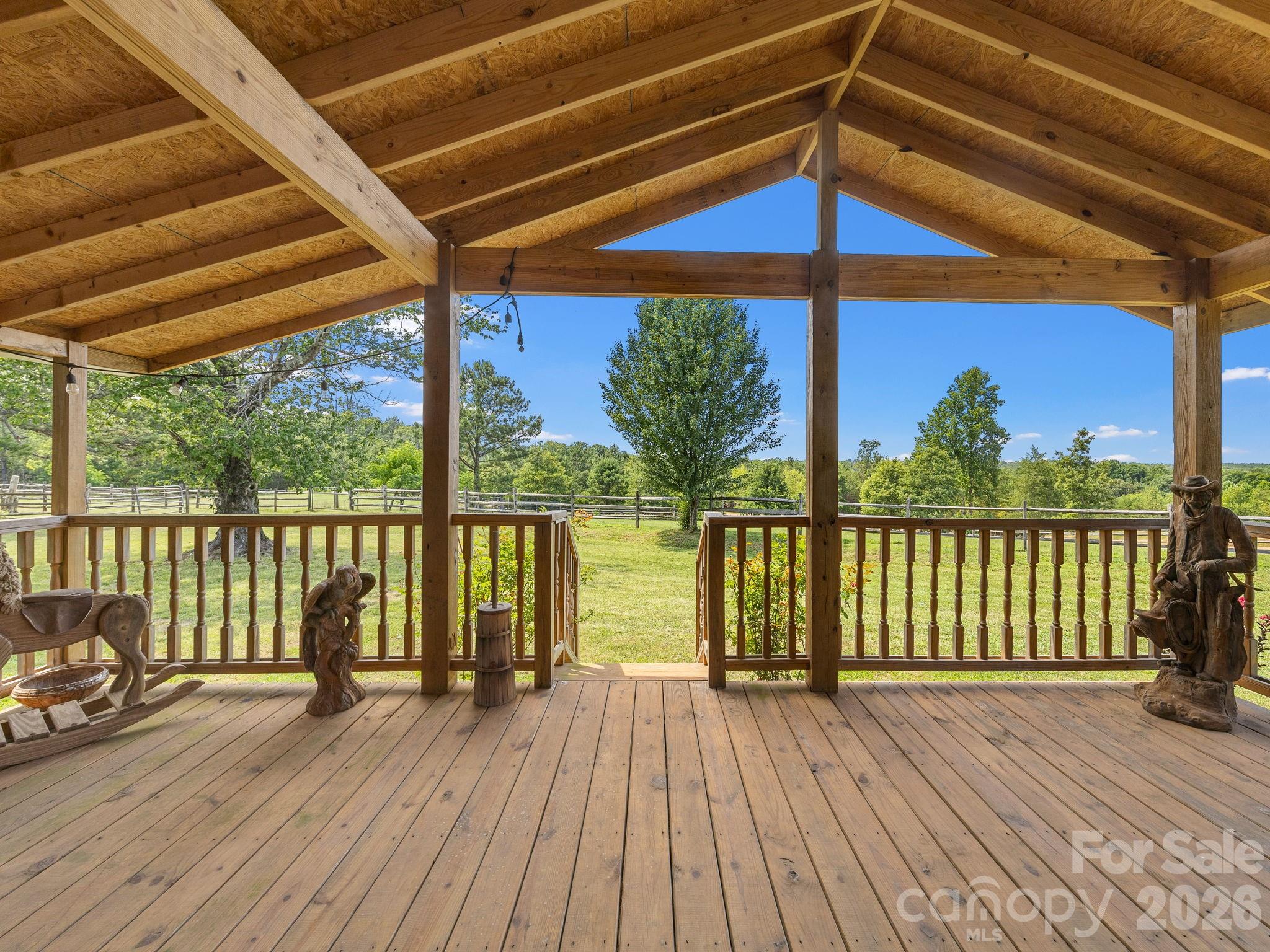 232 Blue Mountain Lane Property Photo 16