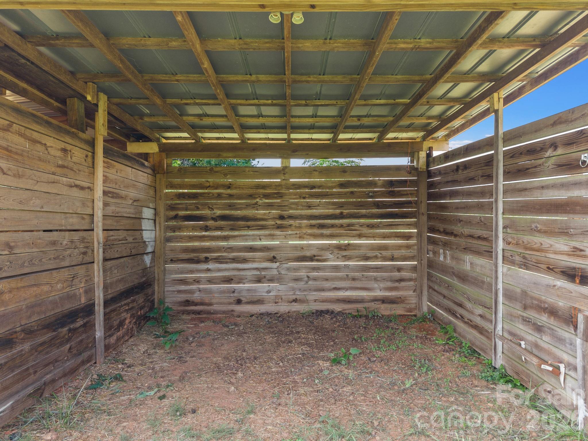 232 Blue Mountain Lane Property Photo 19