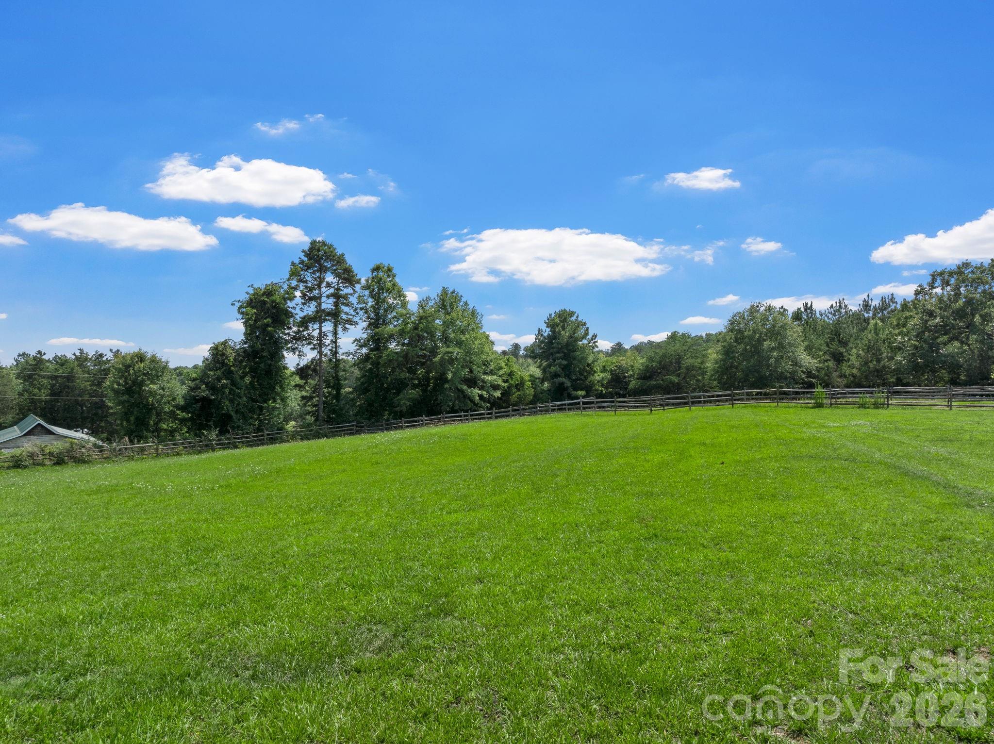 232 Blue Mountain Lane Property Photo 23