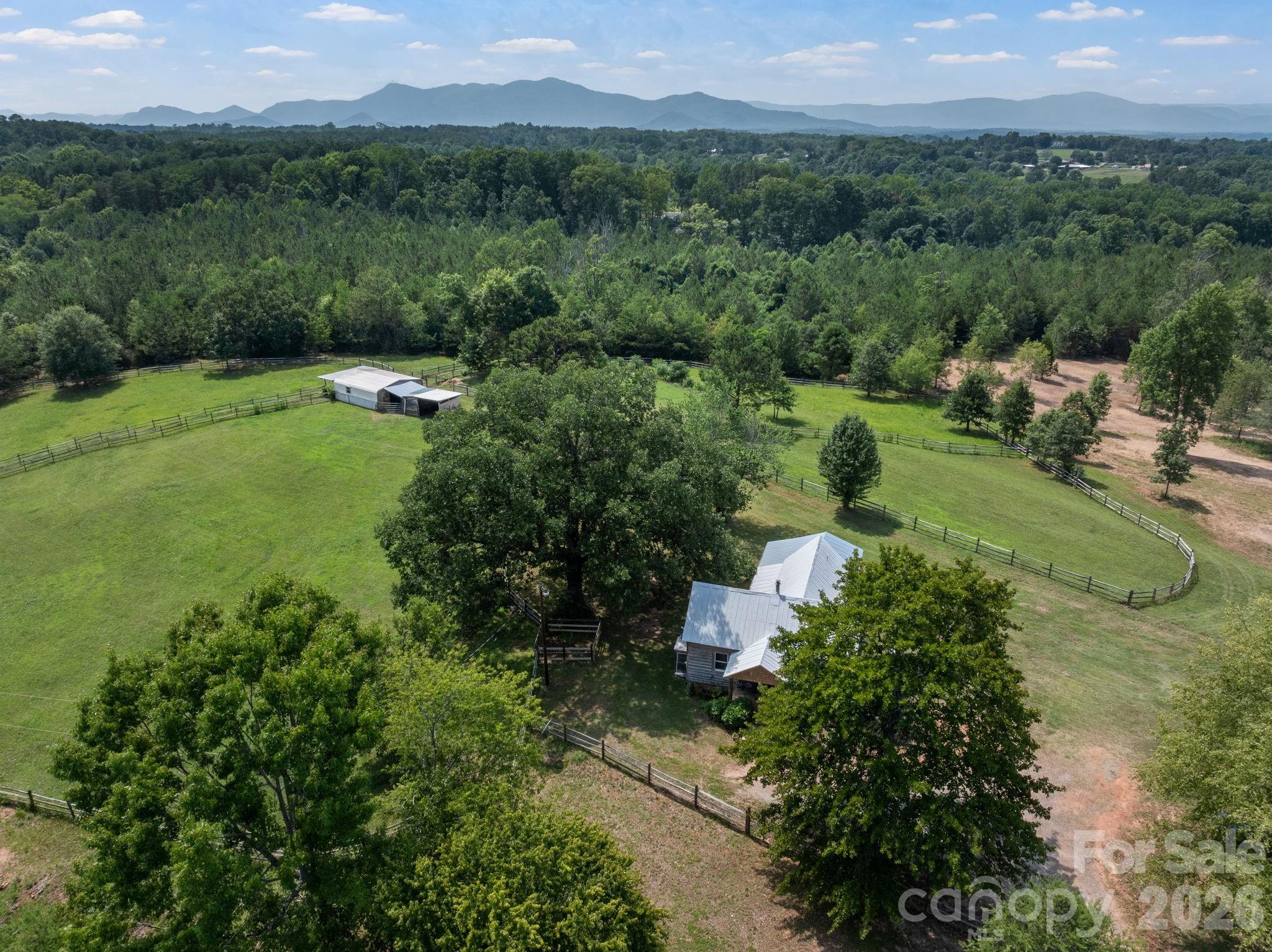 232 Blue Mountain Lane Property Photo 28