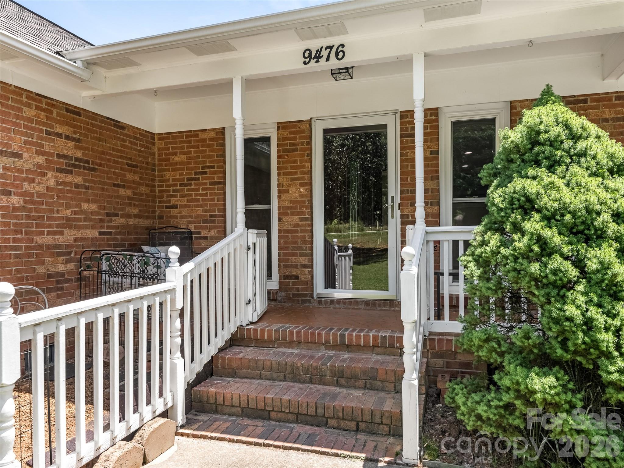 9476 Man O War Road 9 & 14 Property Photo 4