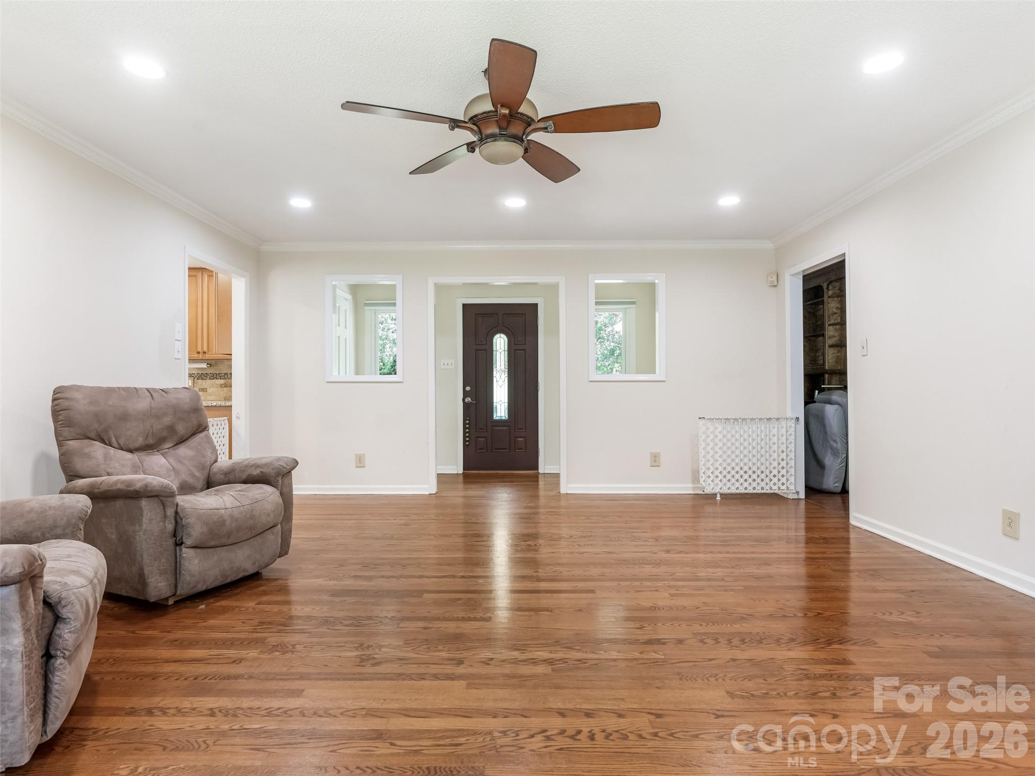 9476 Man O War Road 9 & 14 Property Photo 8