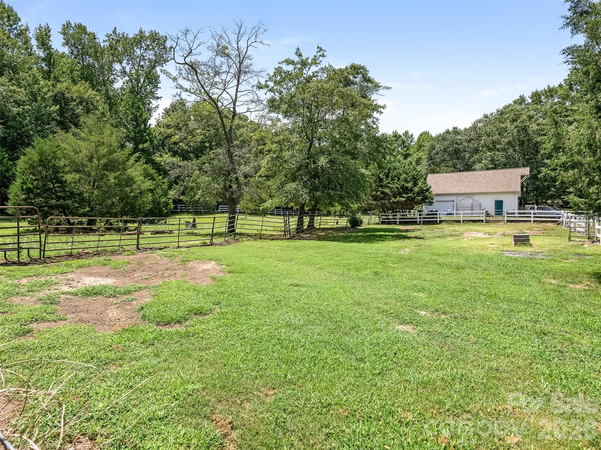 9476 Man O War Road 9 & 14 Property Photo 30