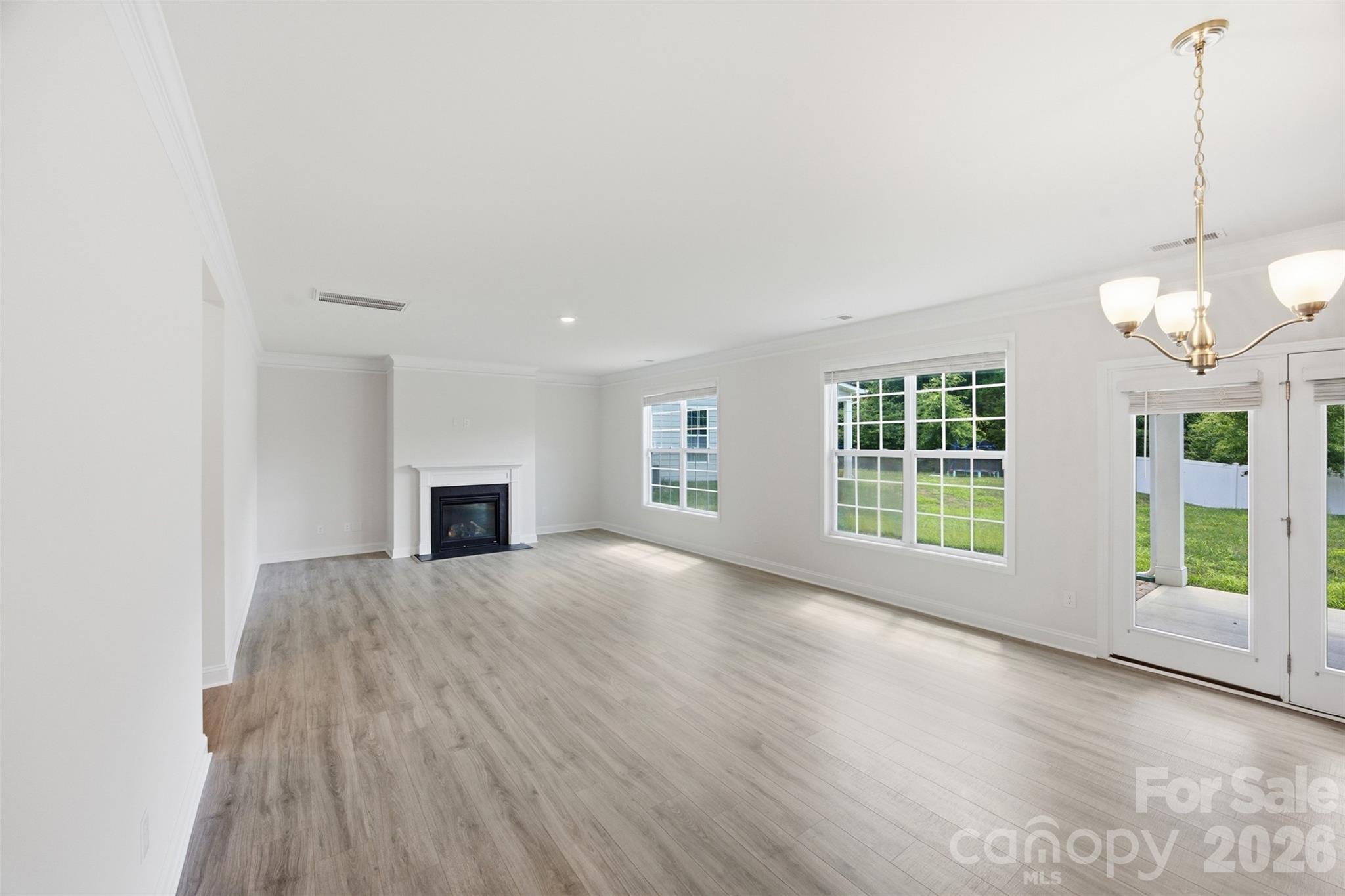 1410 Emma Lane Property Photo 11