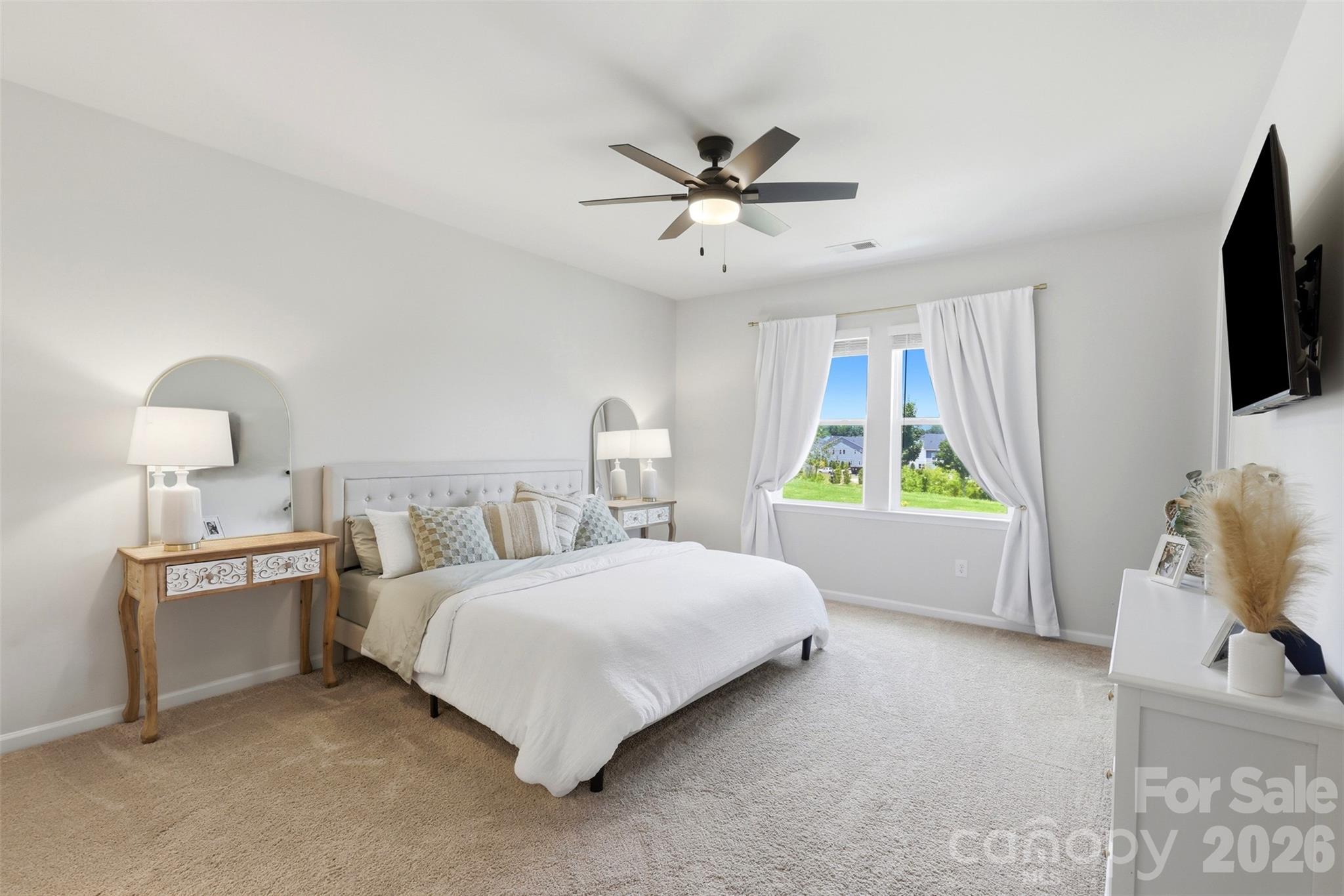 2037 Howell Creek Way Property Photo 19
