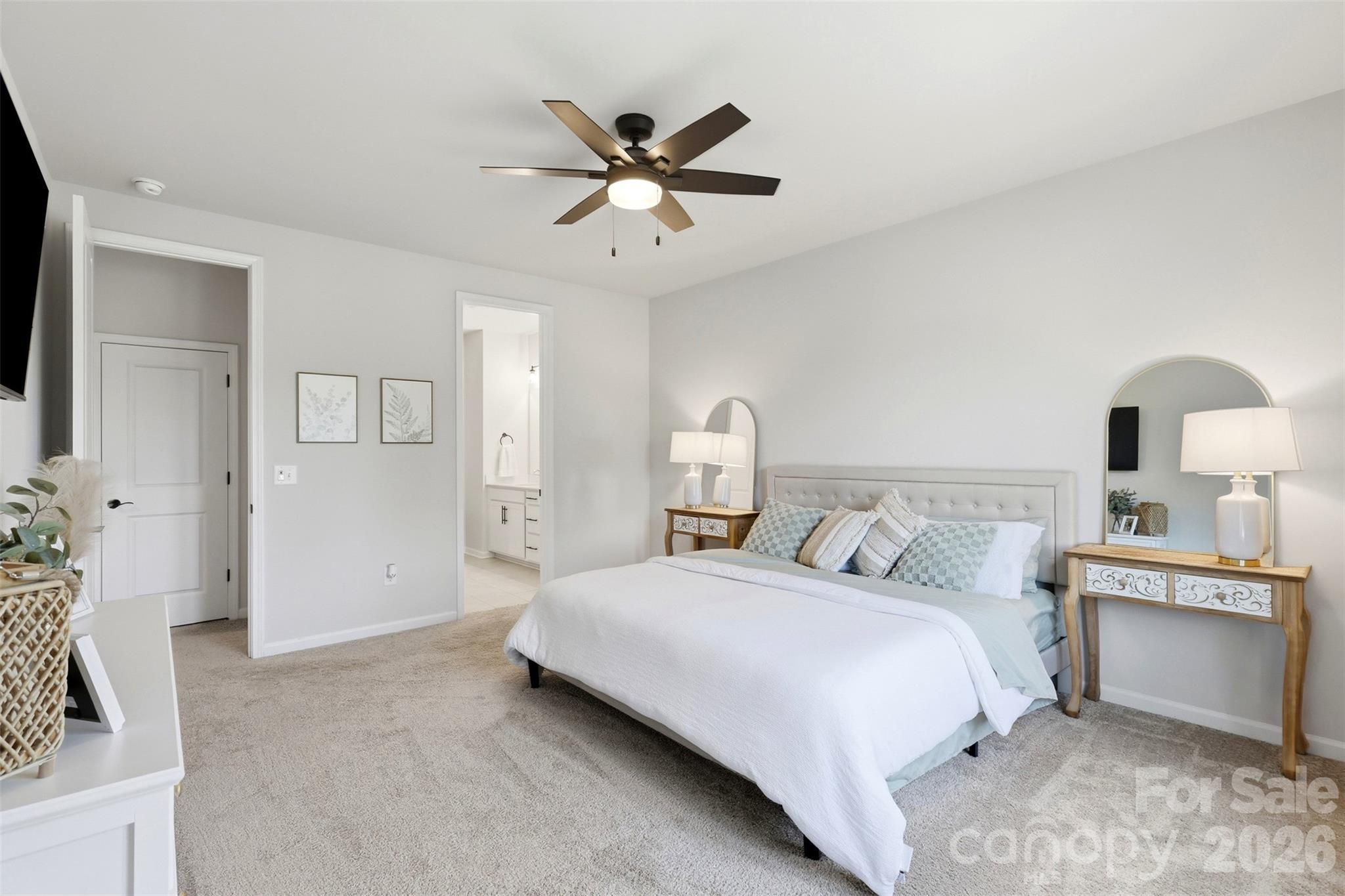 2037 Howell Creek Way Property Photo 20