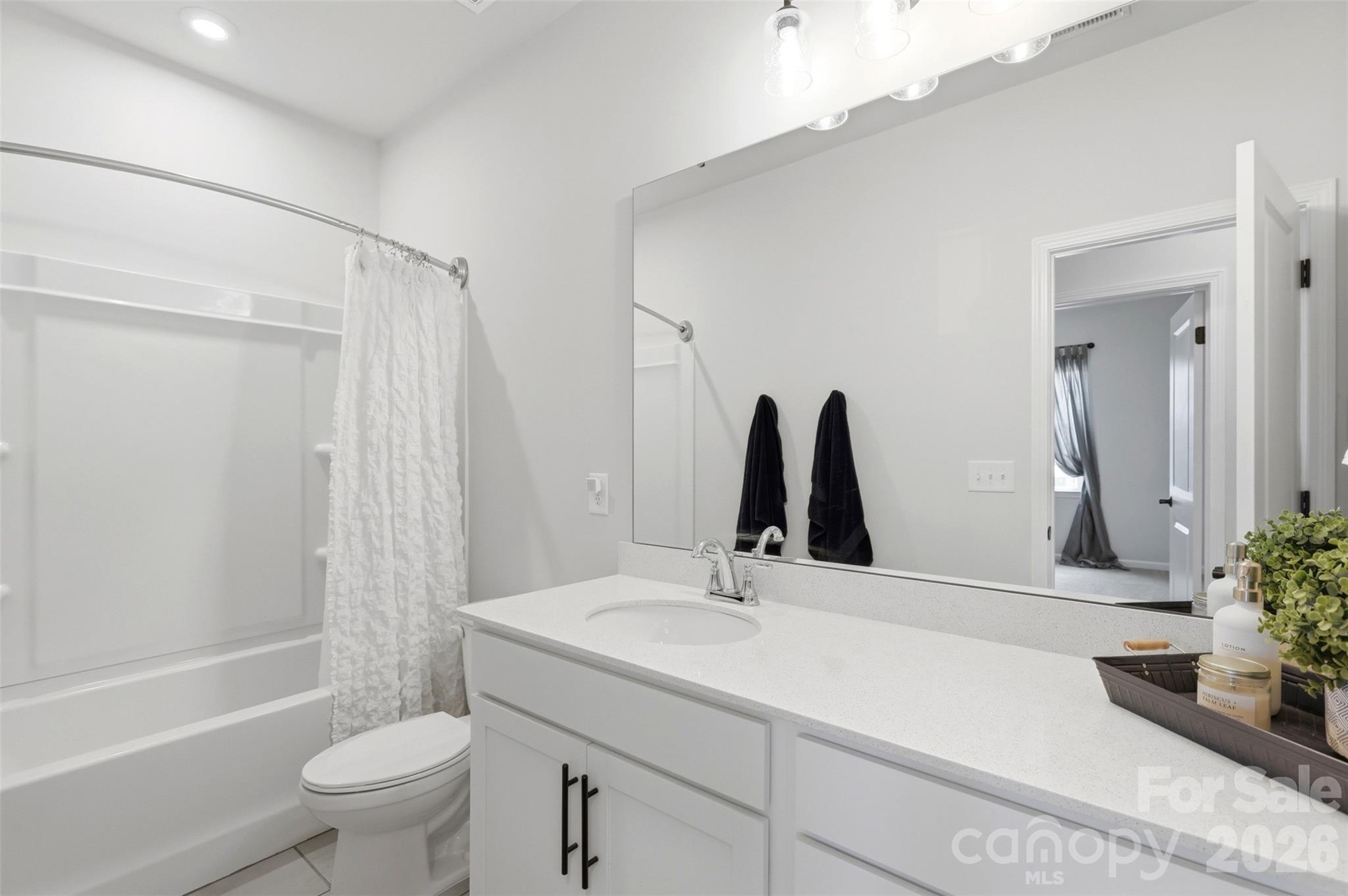 2037 Howell Creek Way Property Photo 30