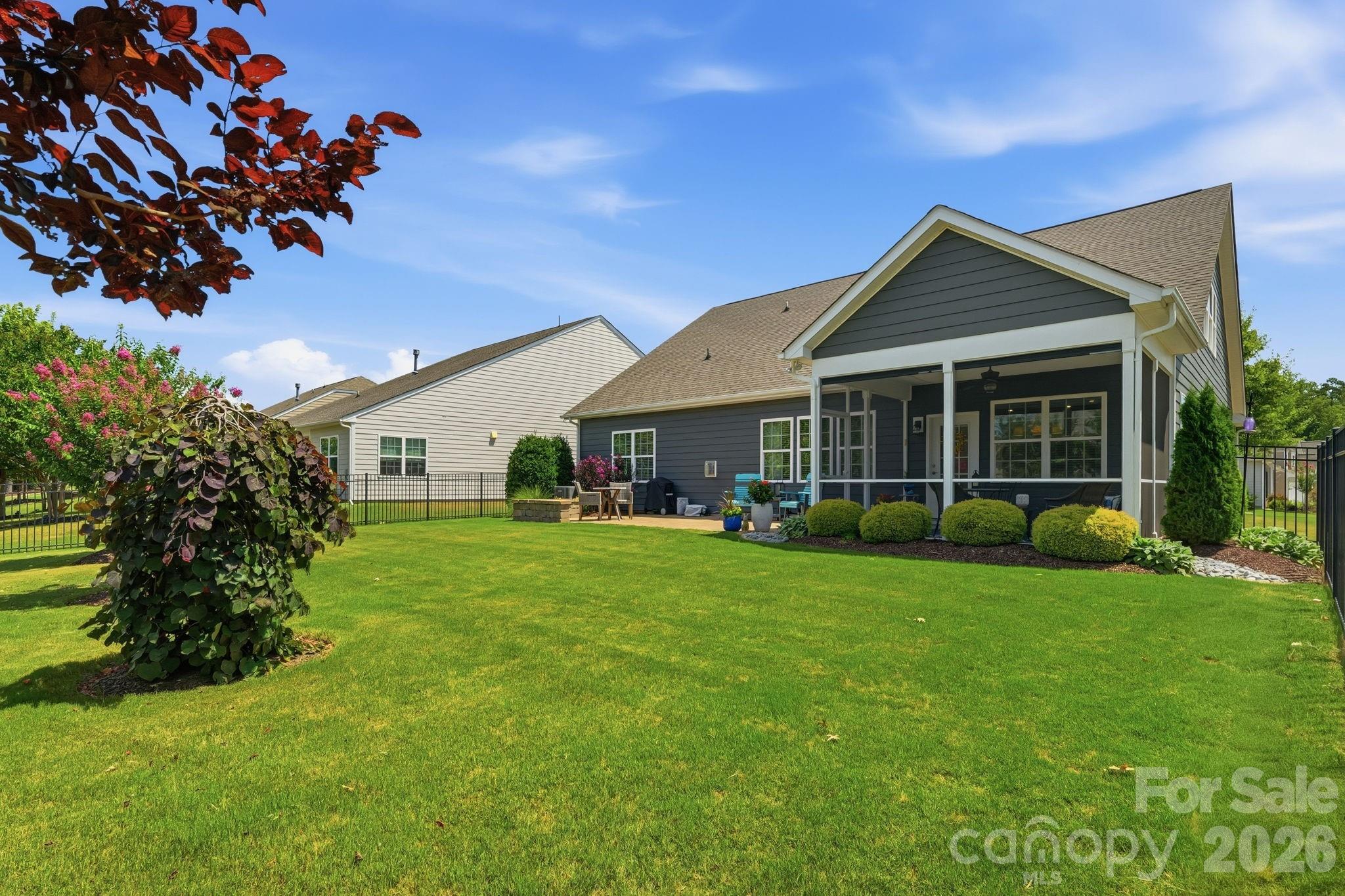 5005 Big Bend Drive Property Photo 1