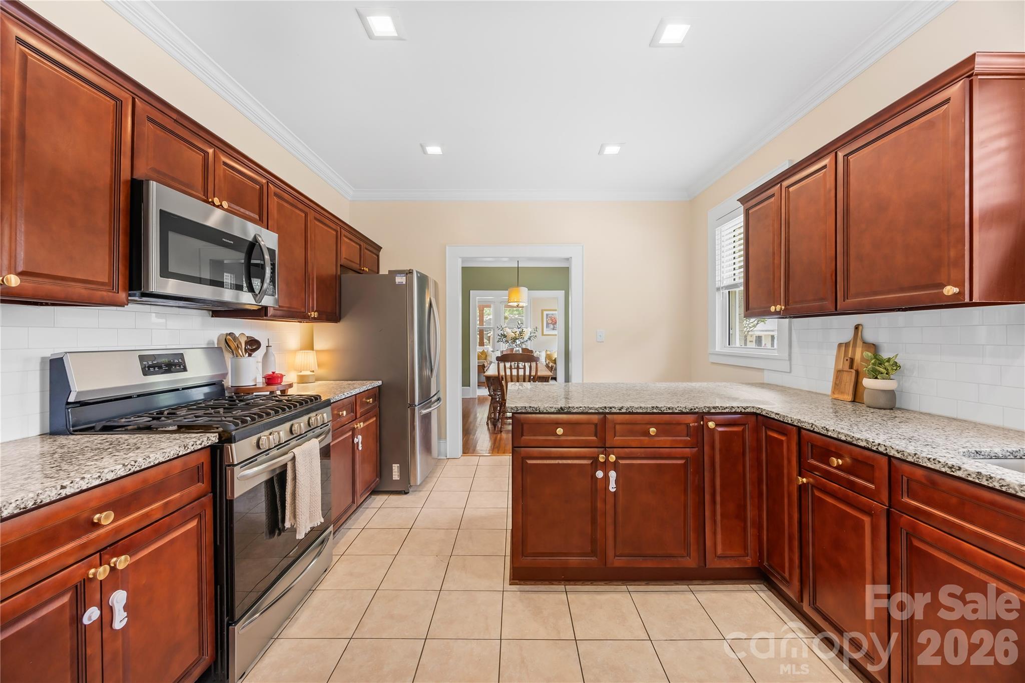 218 Winburn Street Property Photo 13
