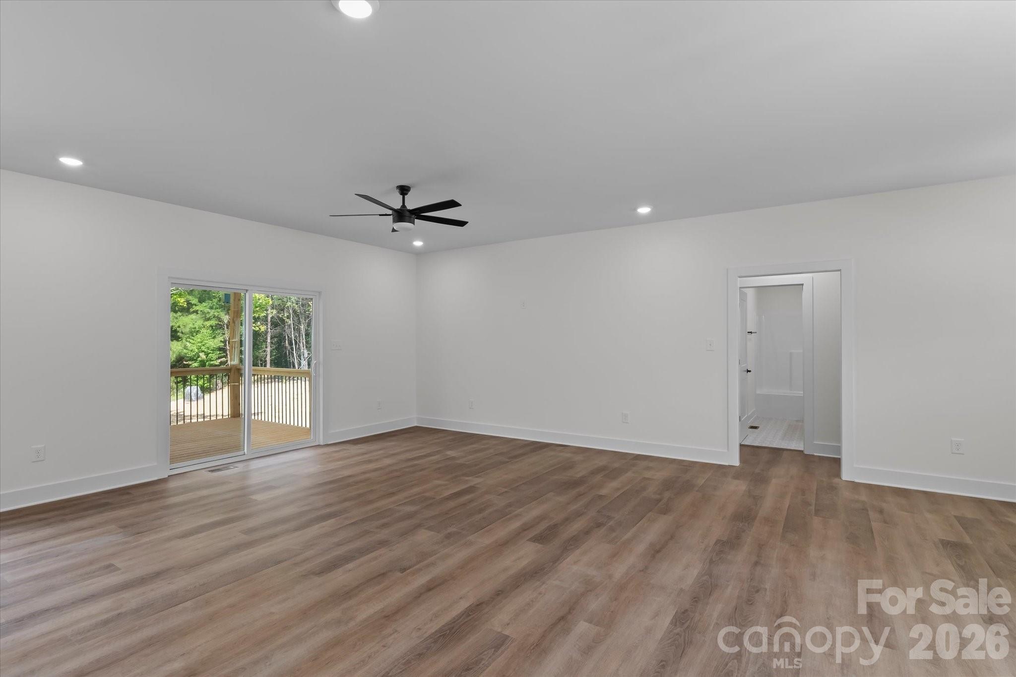 214 Lockhard Circle Property Photo 16