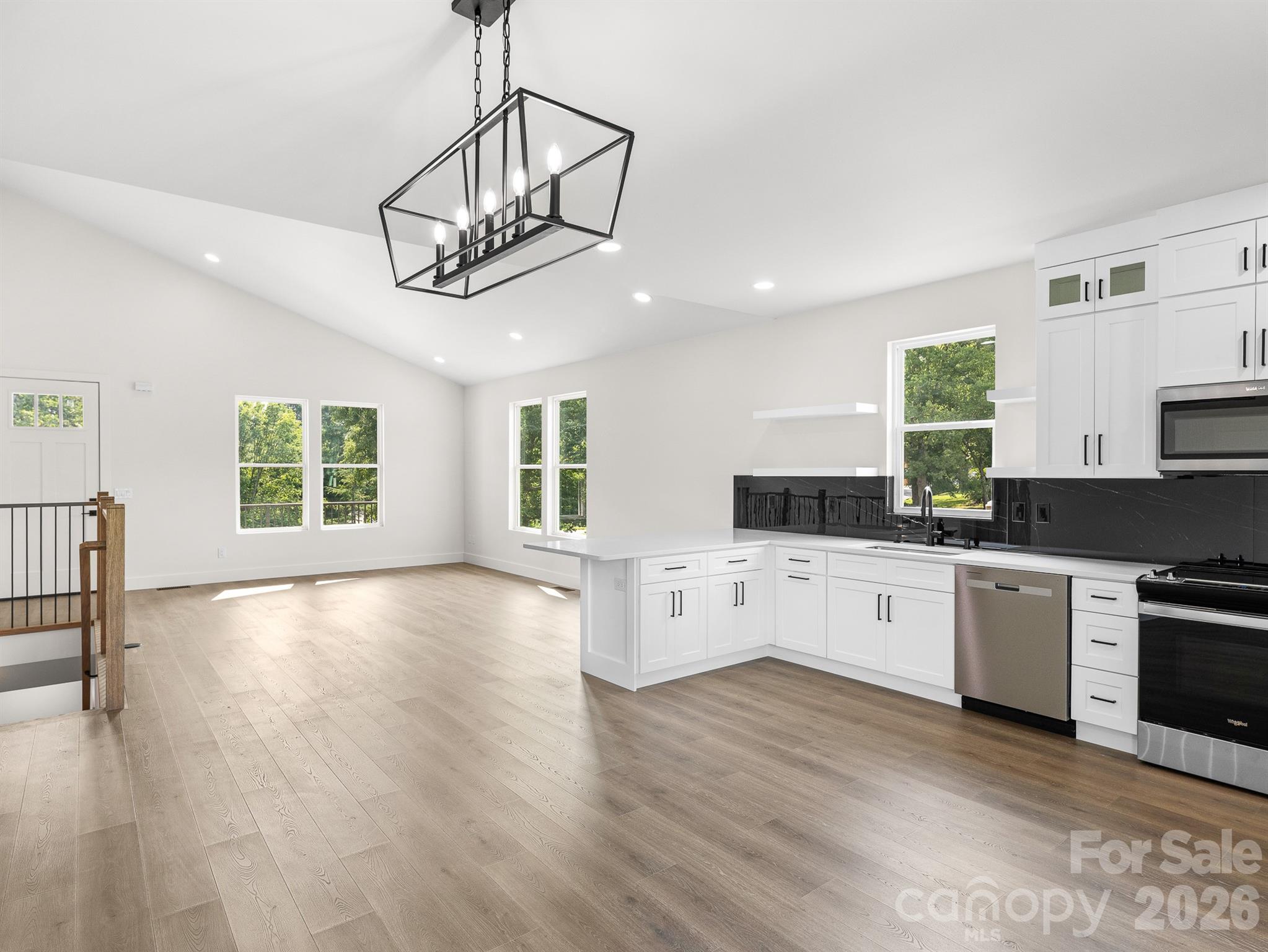 27 Klimovych Road Property Photo 15