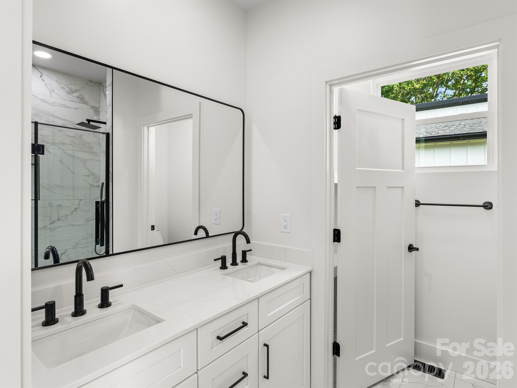 27 Klimovych Road Property Photo 21