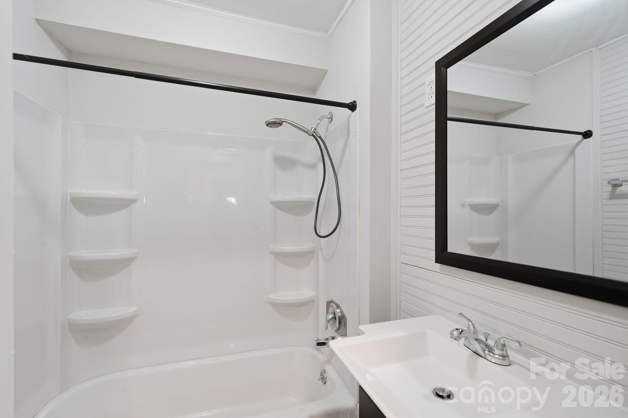 307 Clay Street Property Photo 15