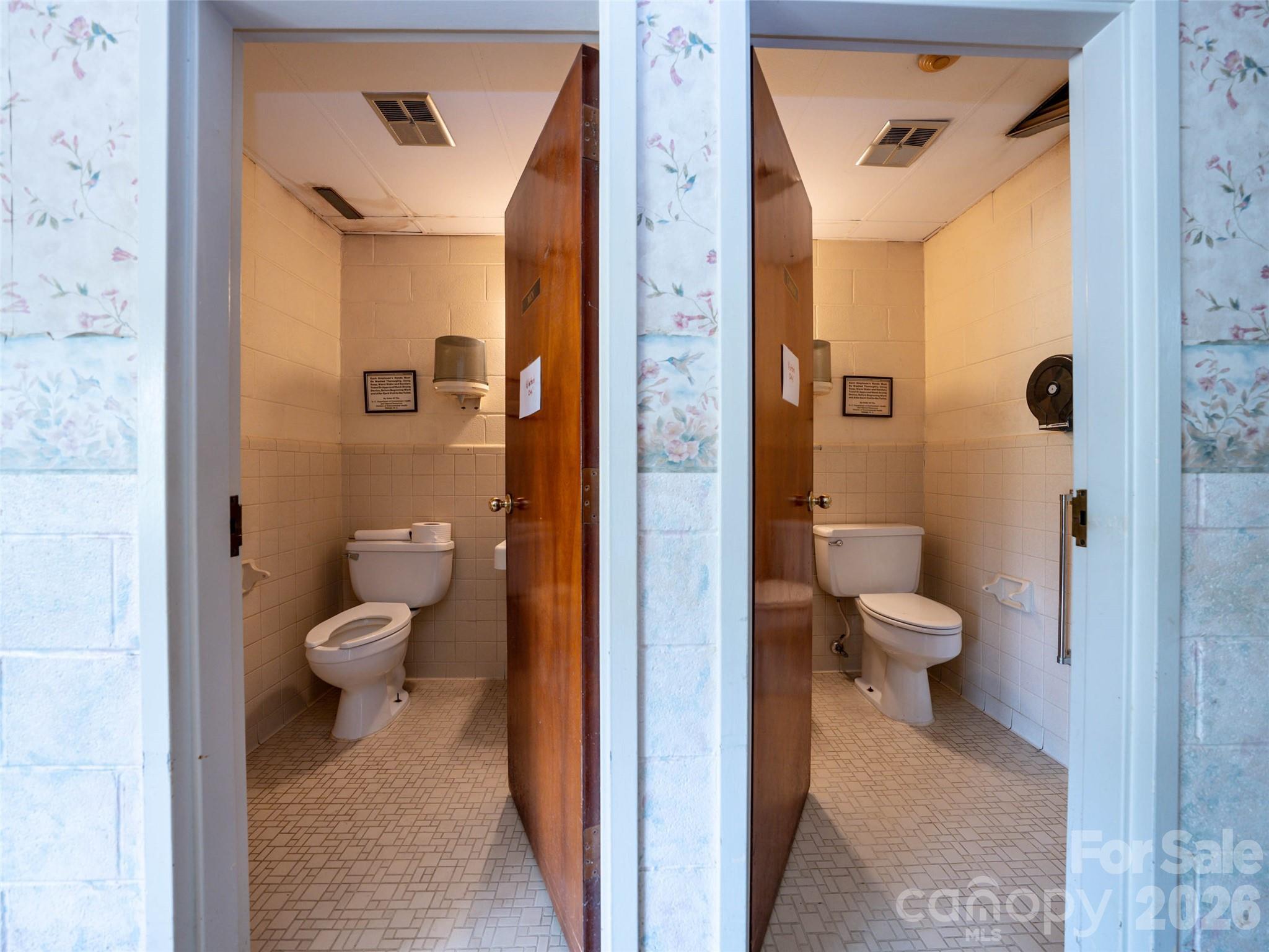 84 Chestnut Park Drive Property Photo 6