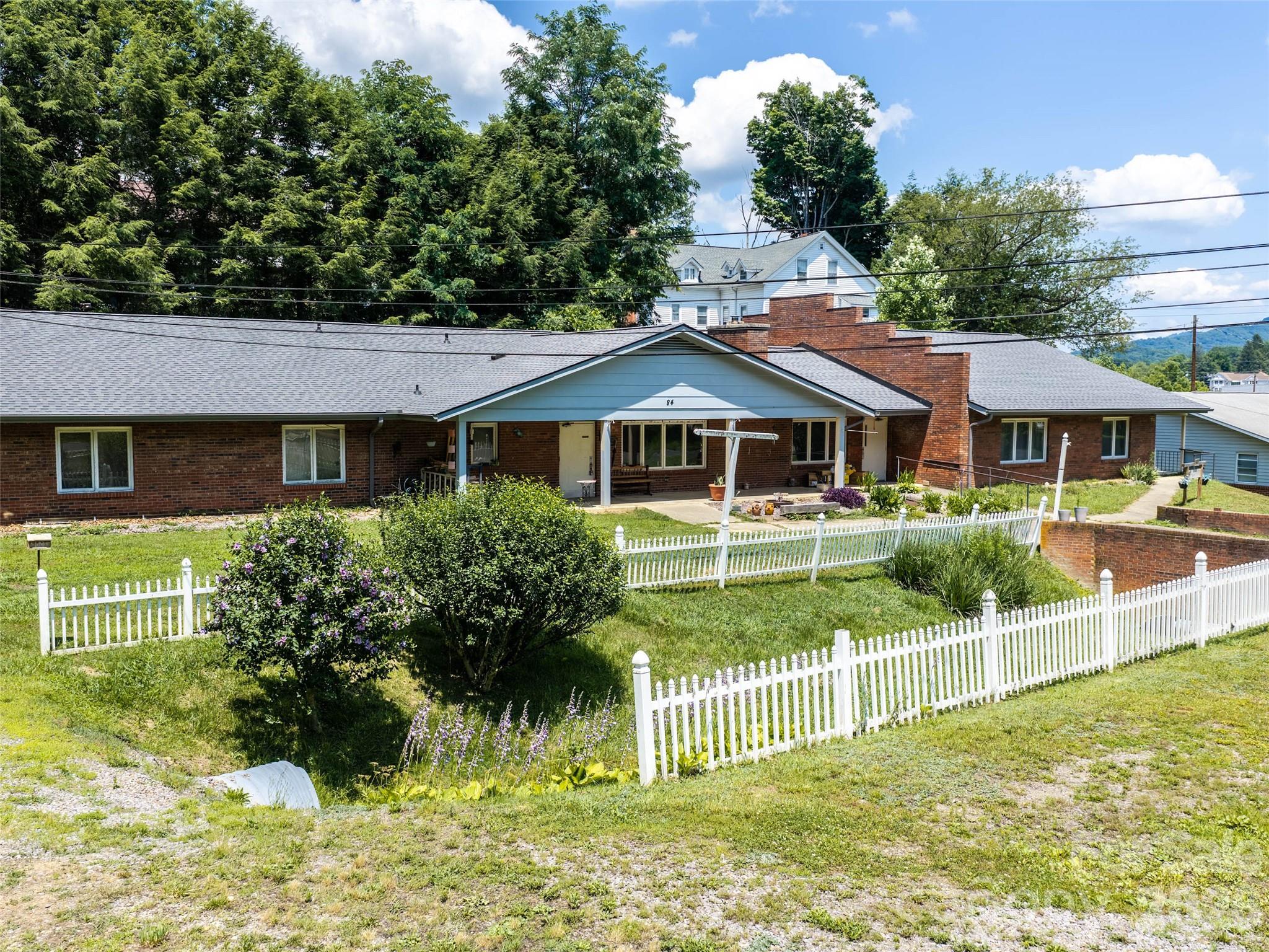 84 Chestnut Park Drive Property Photo 36