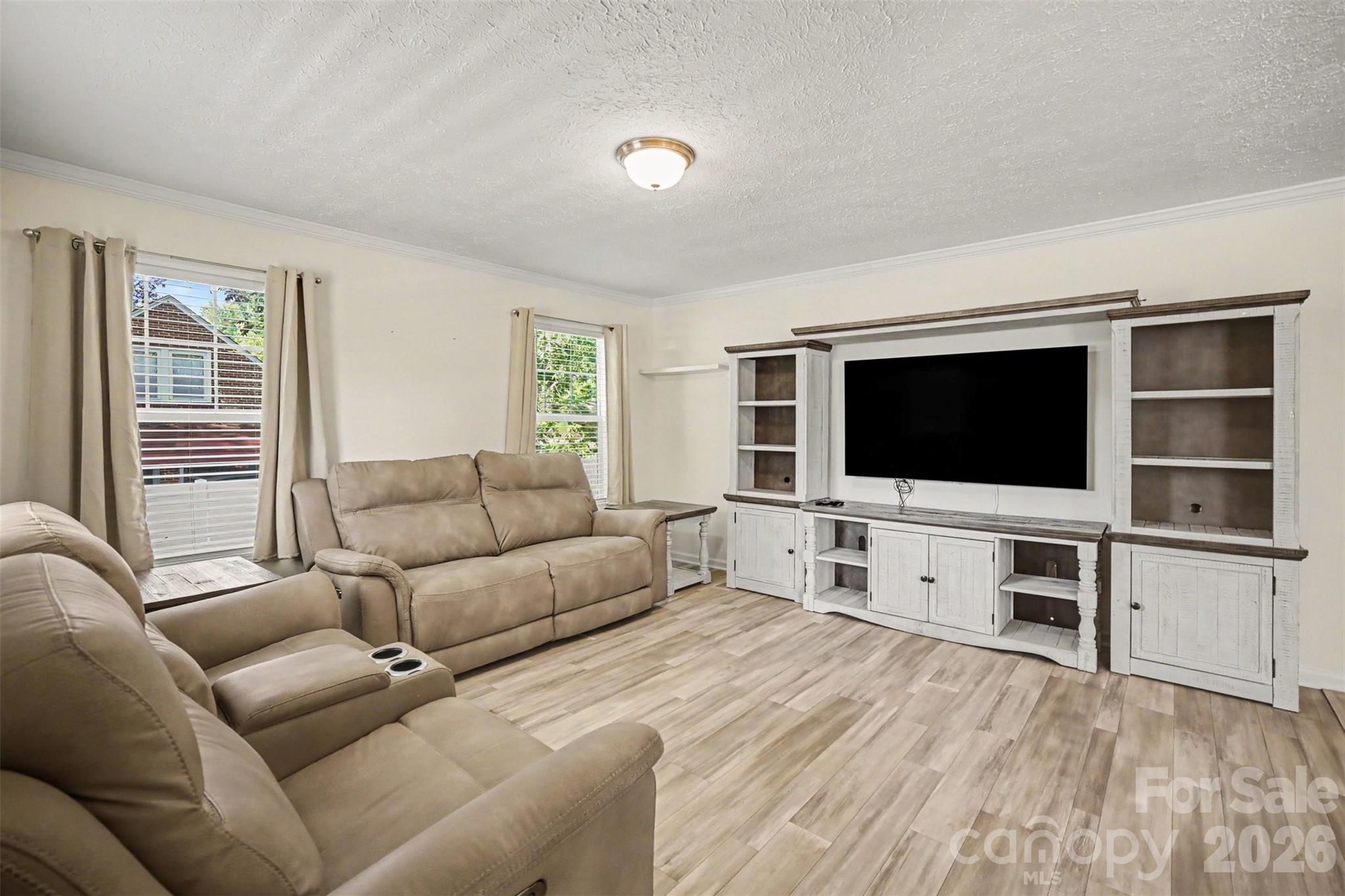 106 Beam Street Property Photo 6