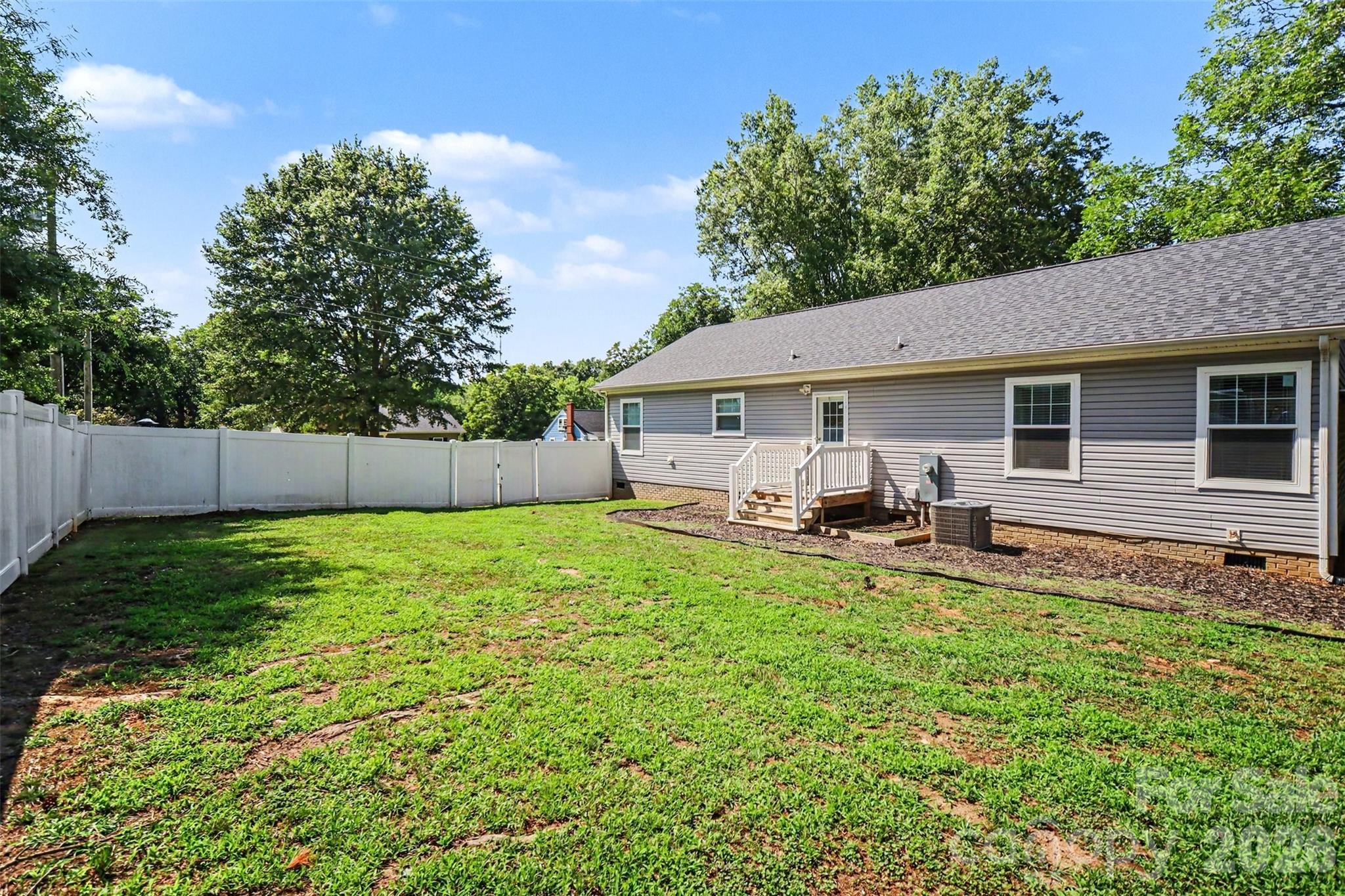 106 Beam Street Property Photo 28