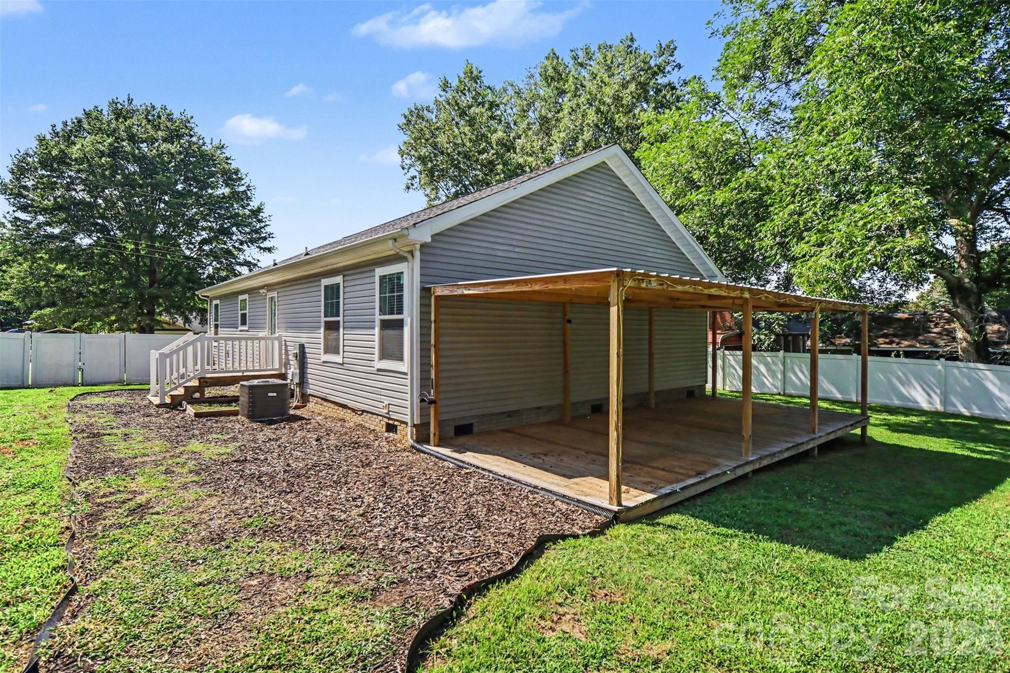 106 Beam Street Property Photo 29