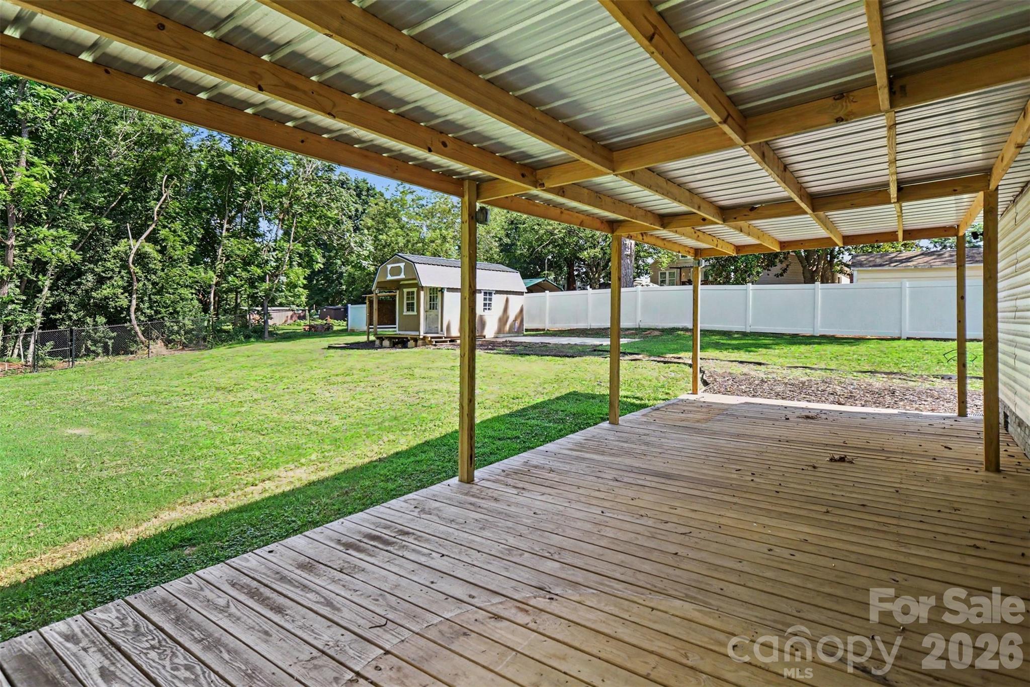 106 Beam Street Property Photo 32