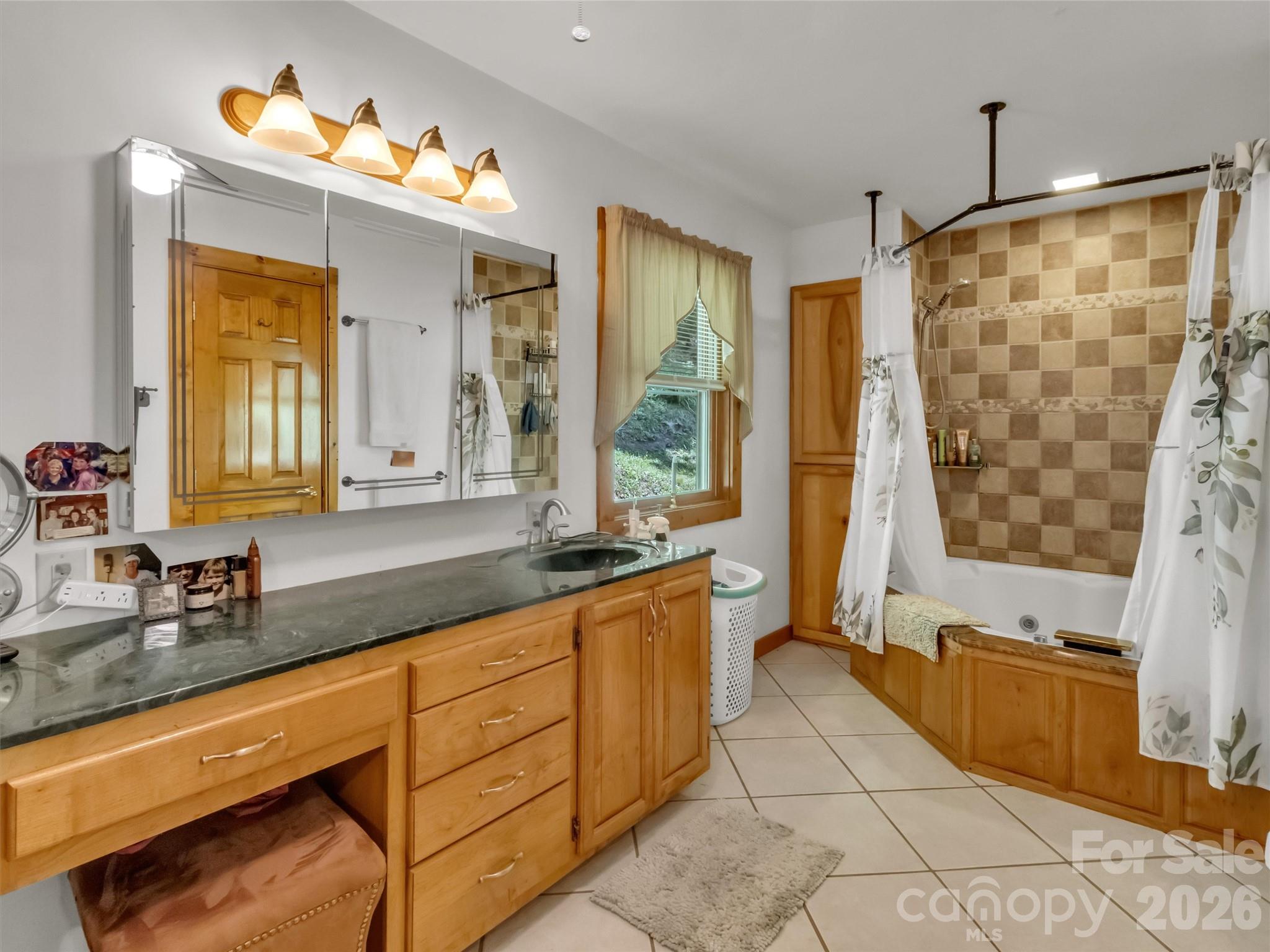 150 Sorghum Drive Property Photo 16