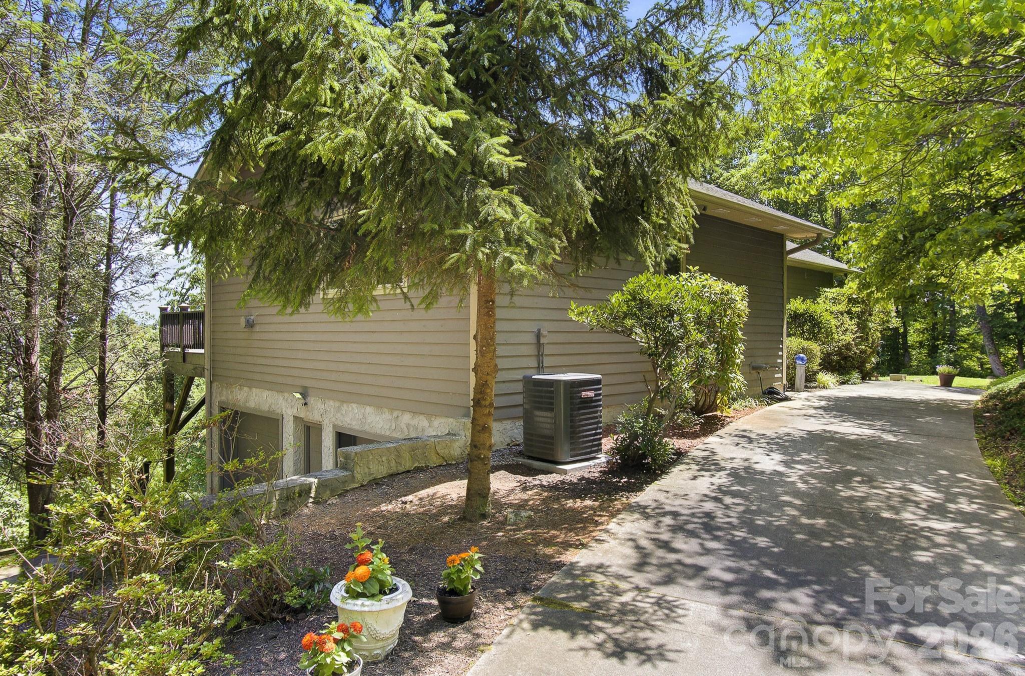 112 Windy Gap Road Property Photo 9