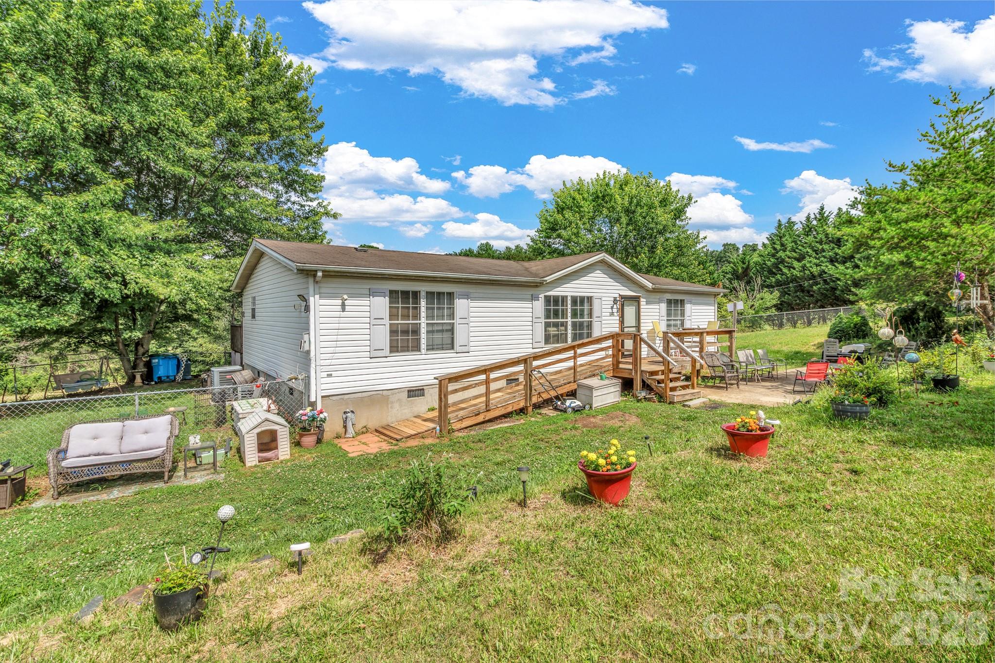 147 High Valley Estates Drive Property Photo 1