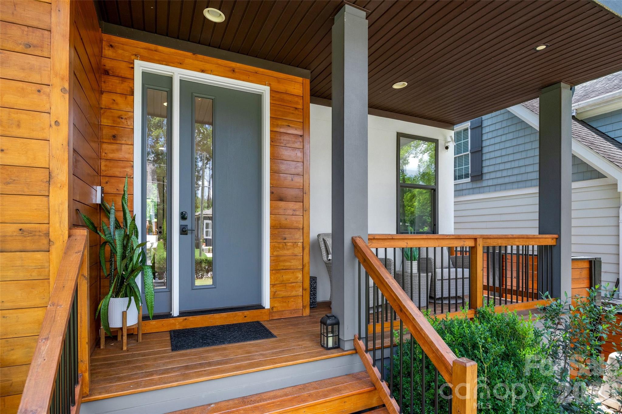 1216 Goodwin Avenue Property Photo 2