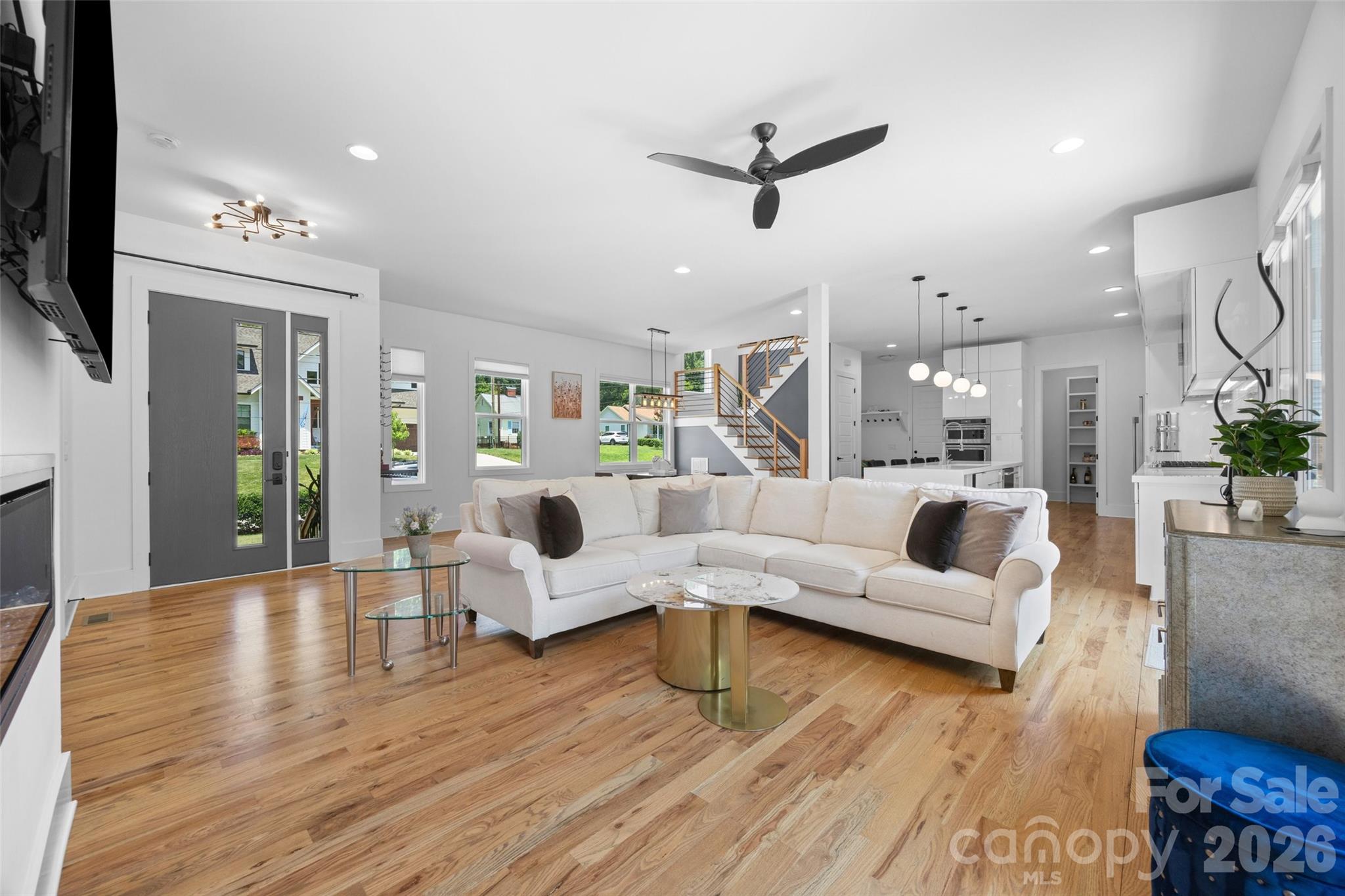 1216 Goodwin Avenue Property Photo 8