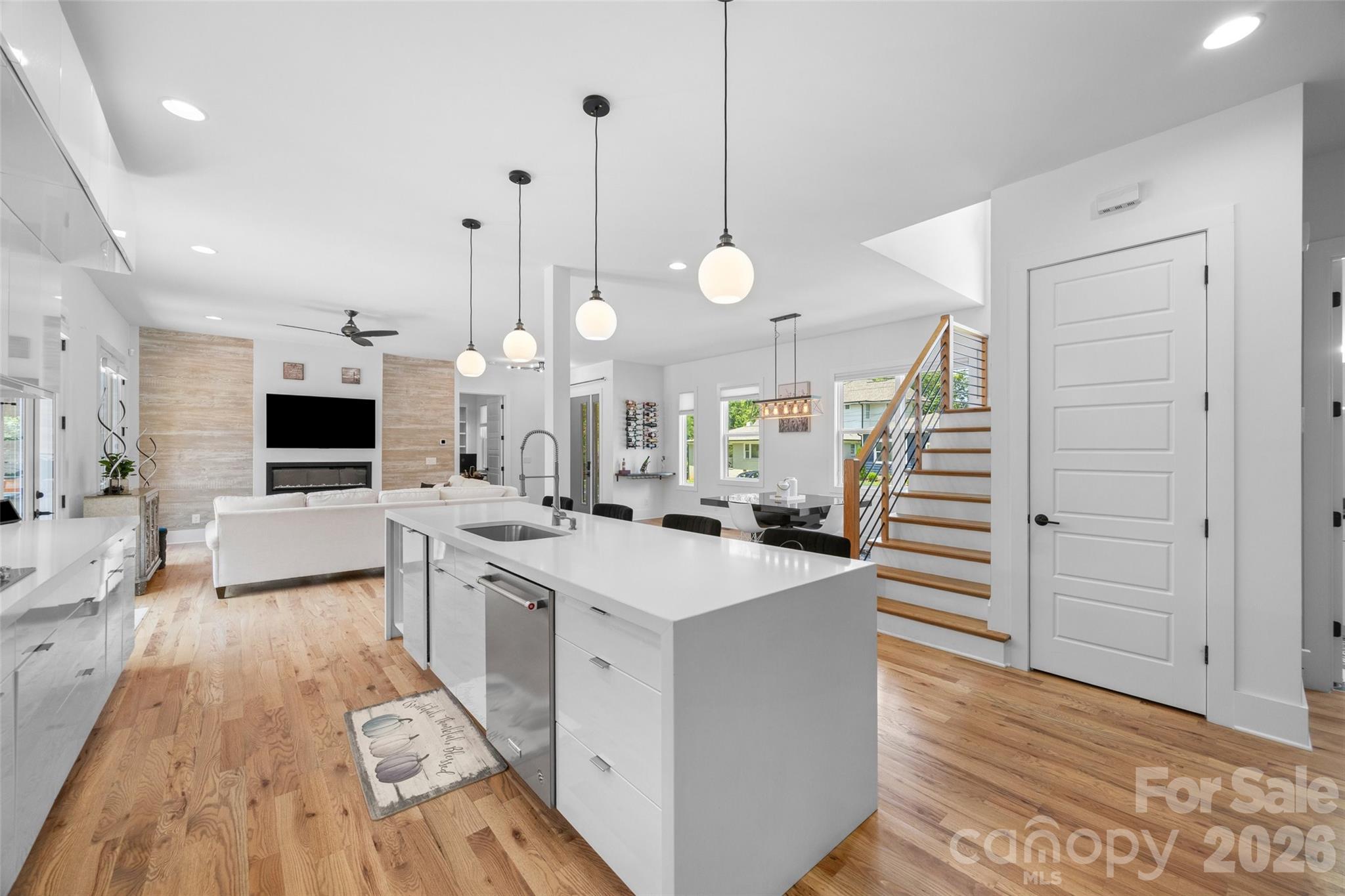 1216 Goodwin Avenue Property Photo 13