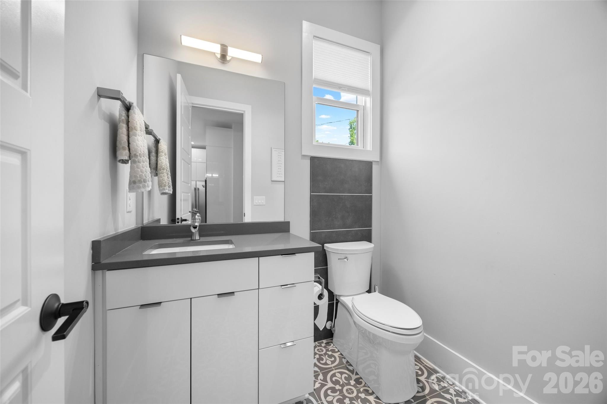 1216 Goodwin Avenue Property Photo 16