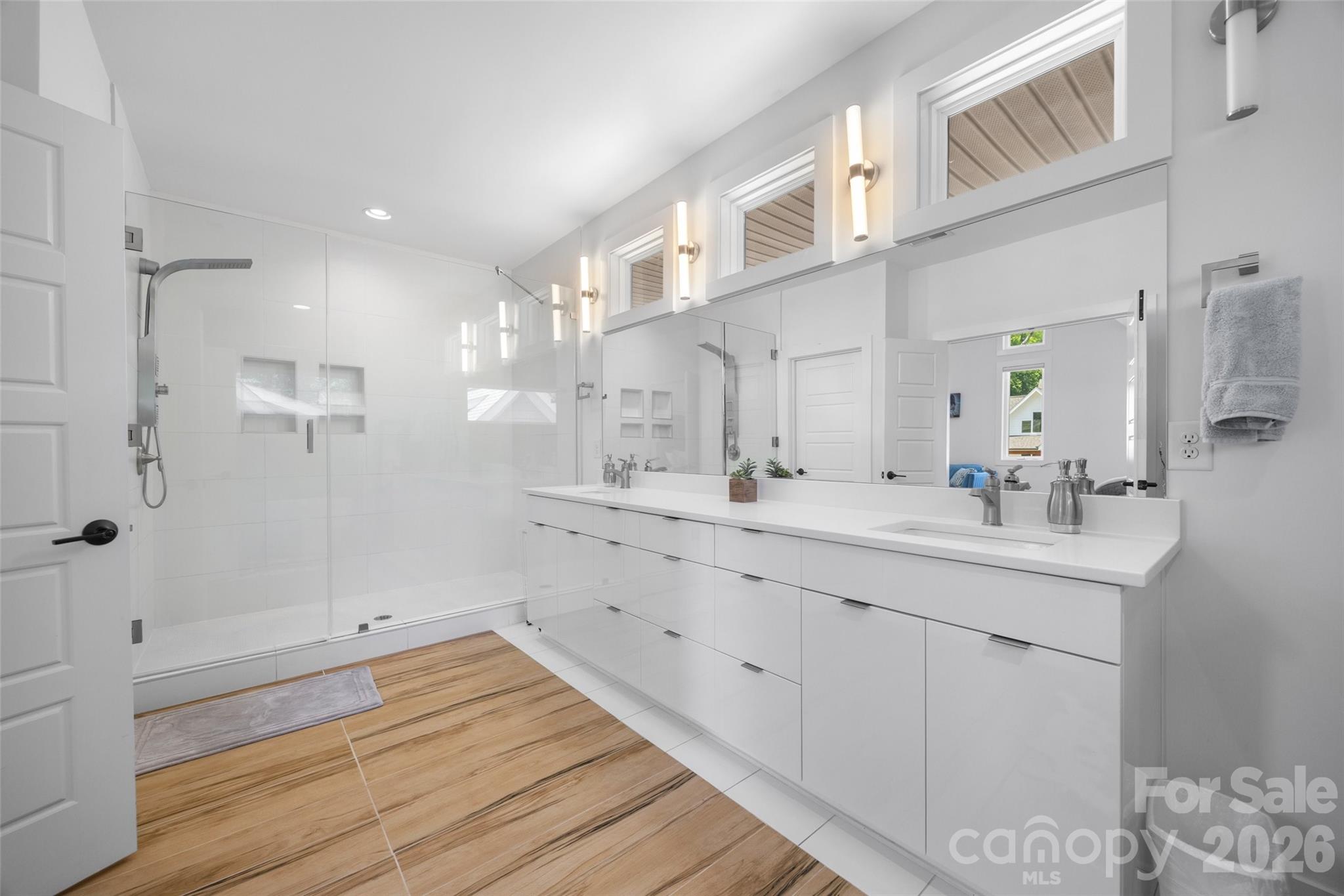 1216 Goodwin Avenue Property Photo 28