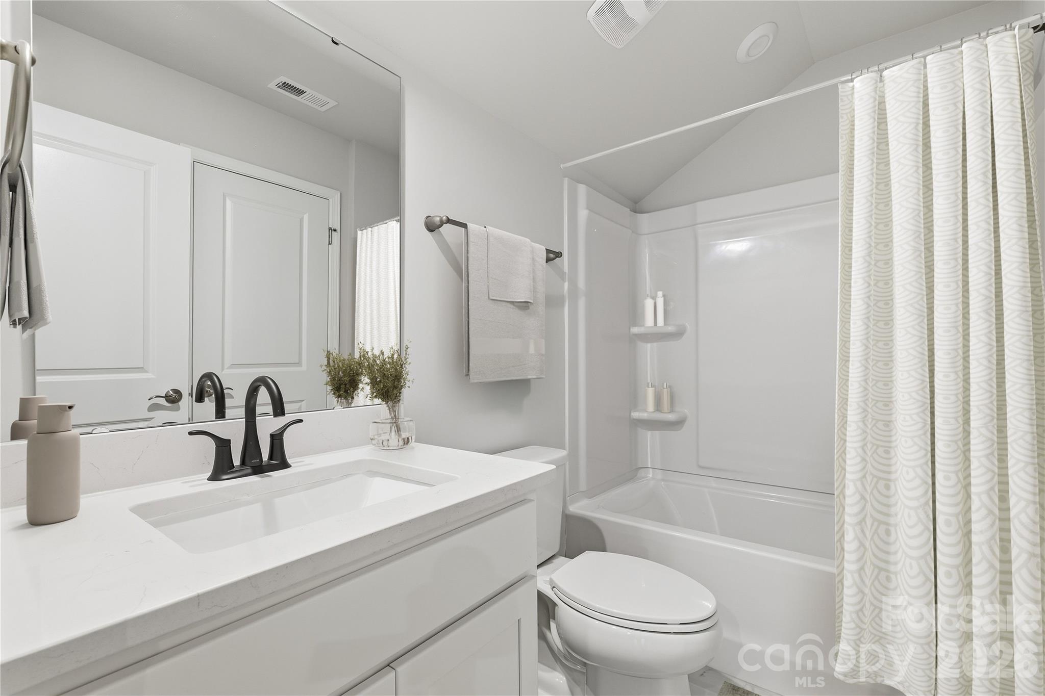 1012 Garfield Road Property Photo 16