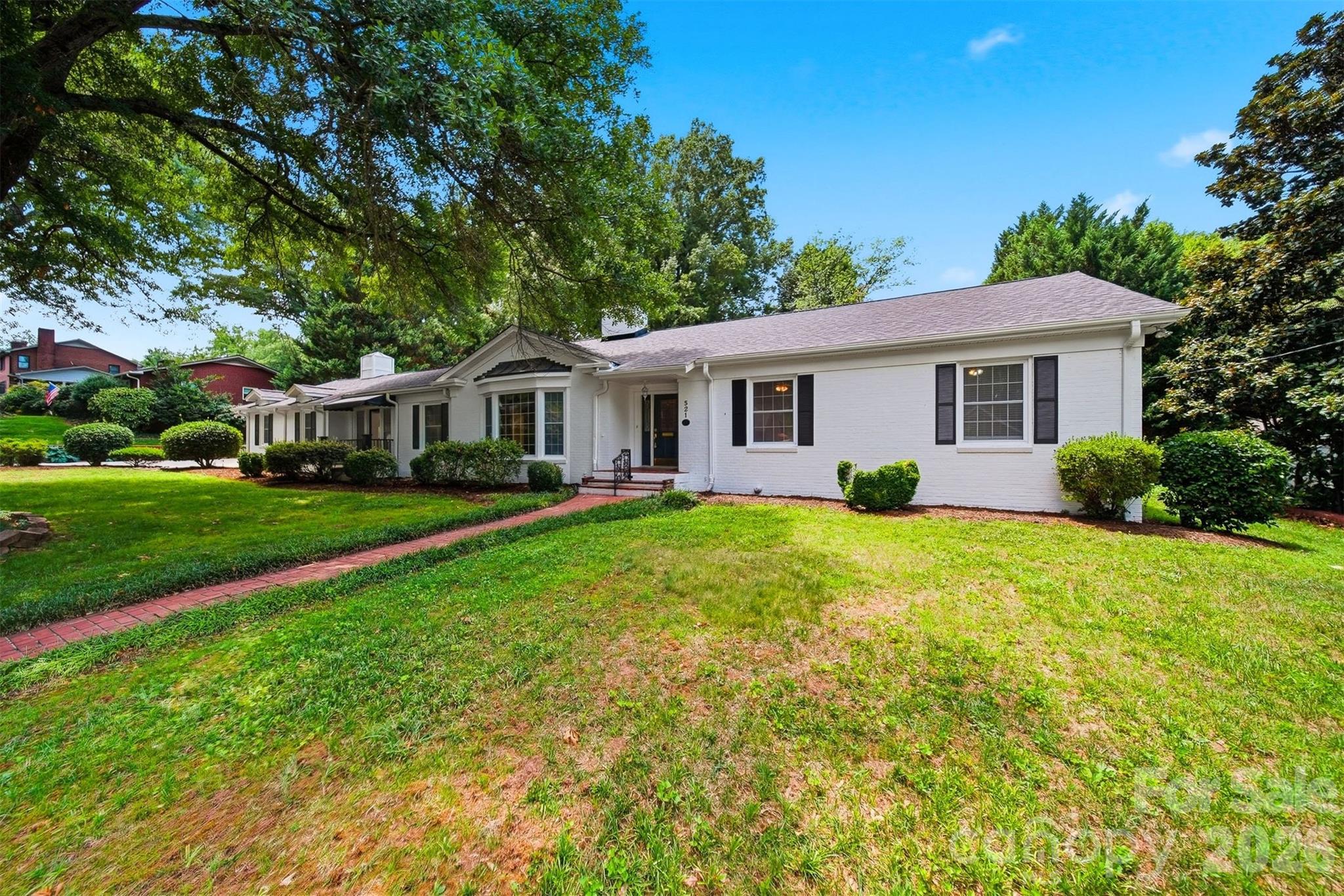 521 5th Street Property Photo 3