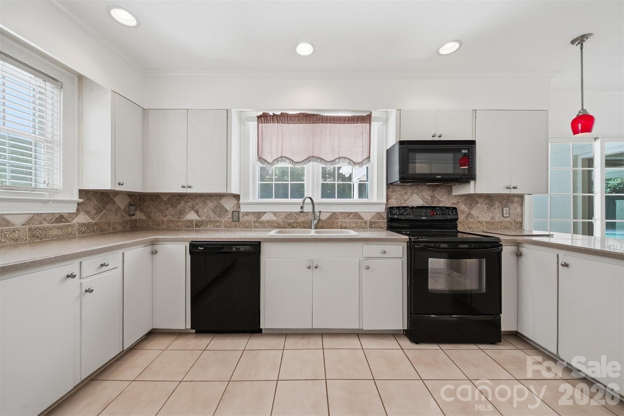 521 5th Street Property Photo 18