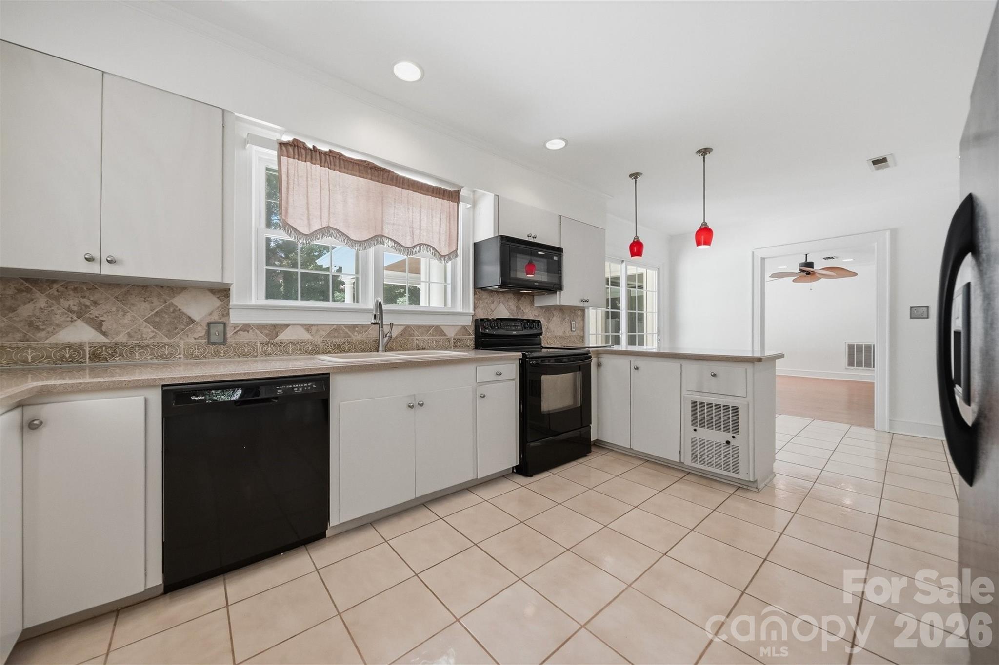 521 5th Street Property Photo 19