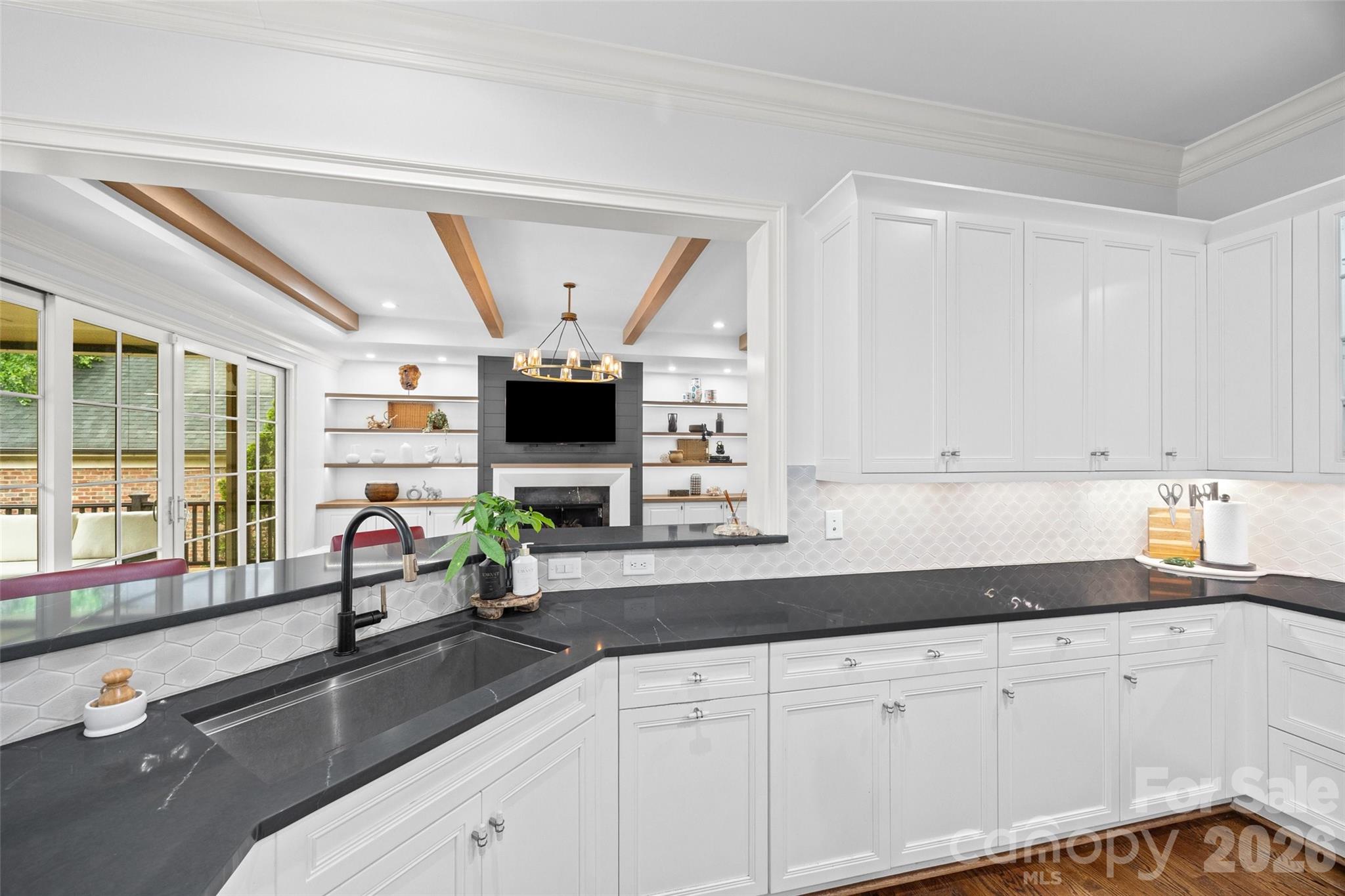 9414 Heydon Hall Circle Property Photo 10