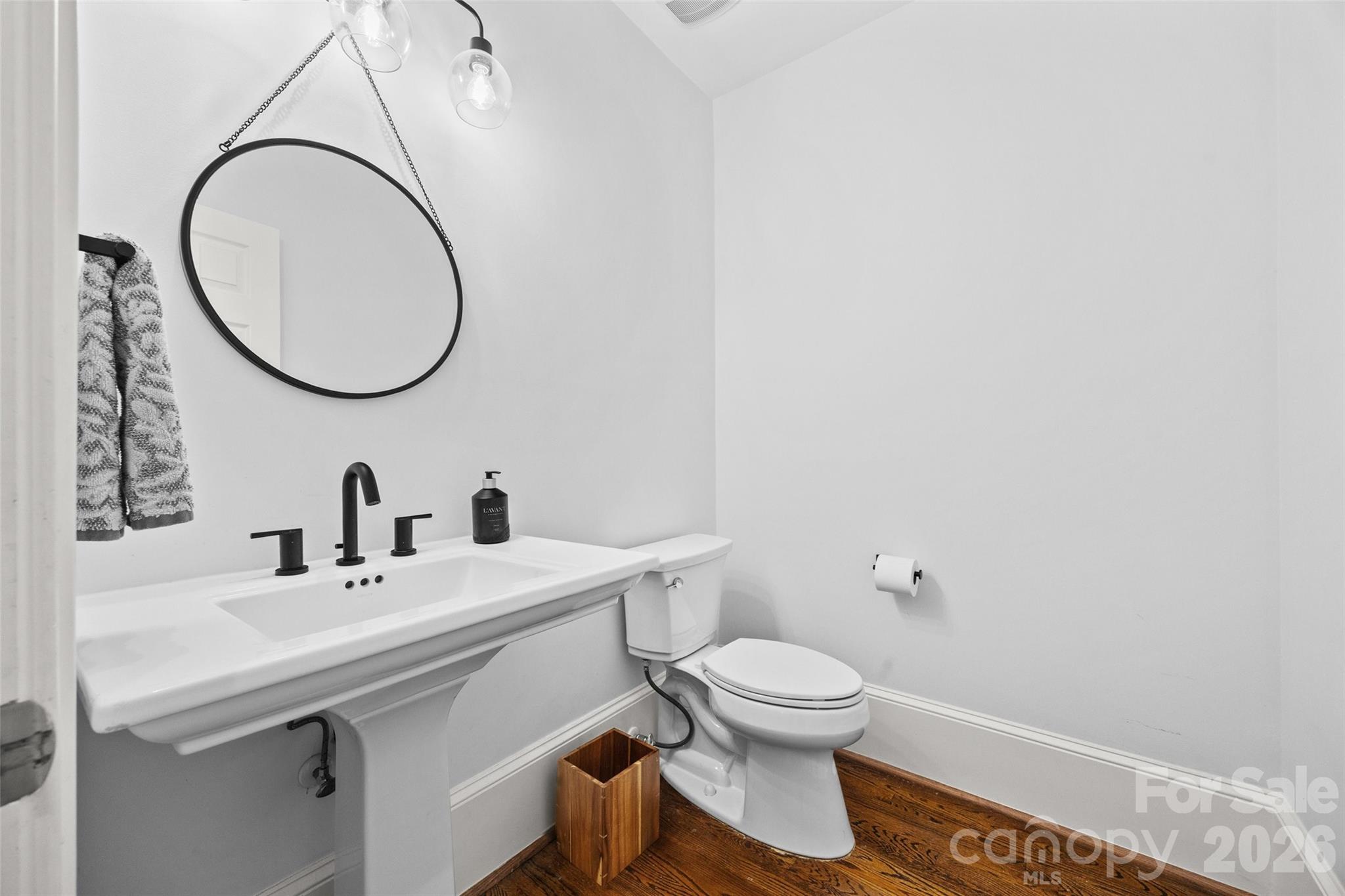9414 Heydon Hall Circle Property Photo 13
