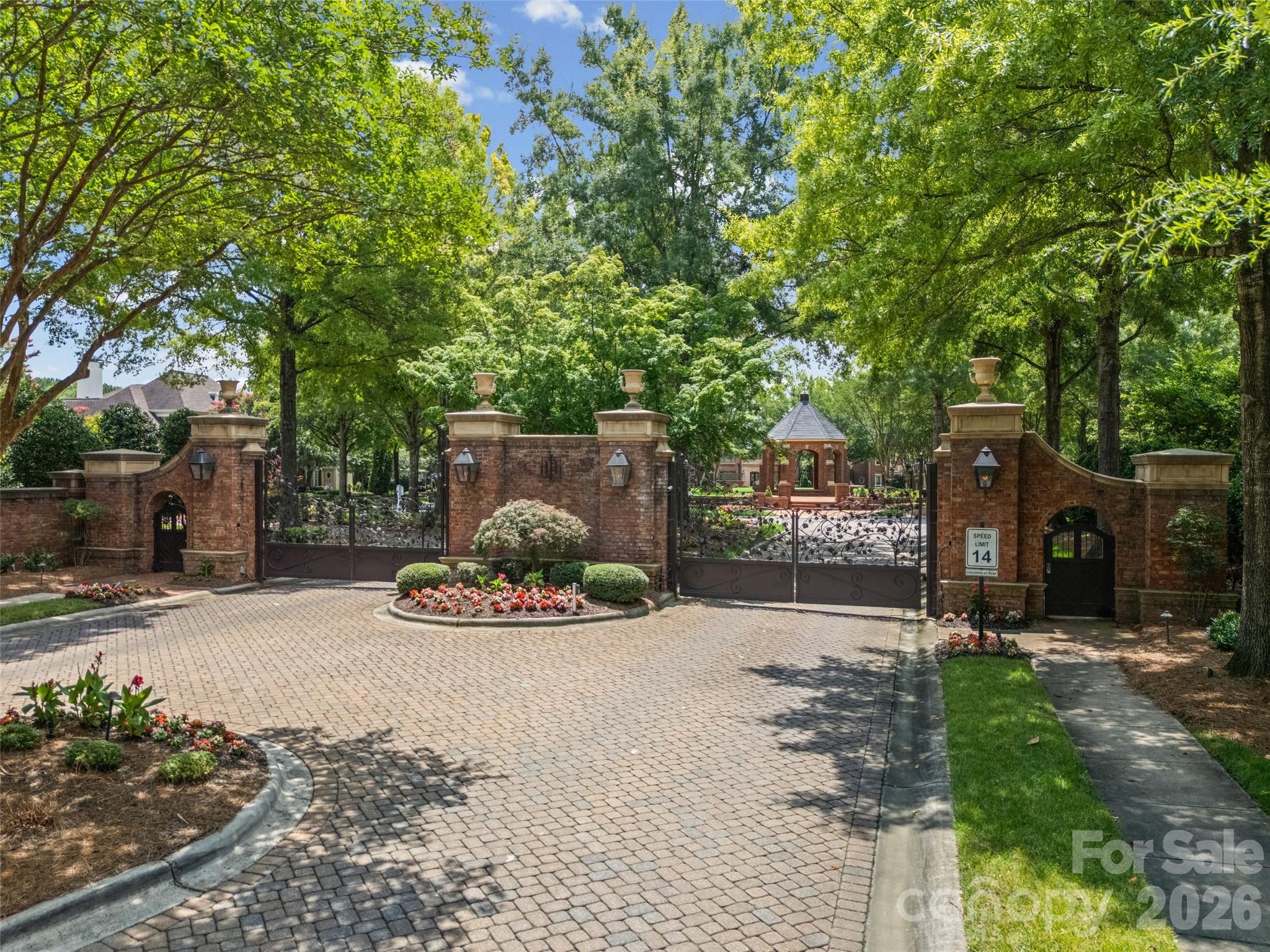 9414 Heydon Hall Circle Property Photo 47