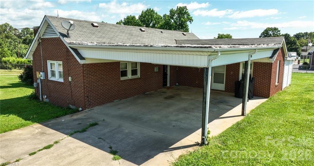820 Suncrest Orchard Road Property Photo 3