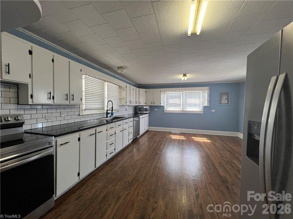 820 Suncrest Orchard Road Property Photo 5