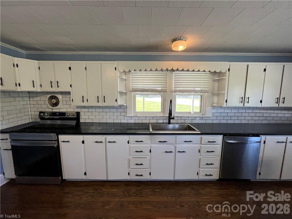 820 Suncrest Orchard Road Property Photo 6